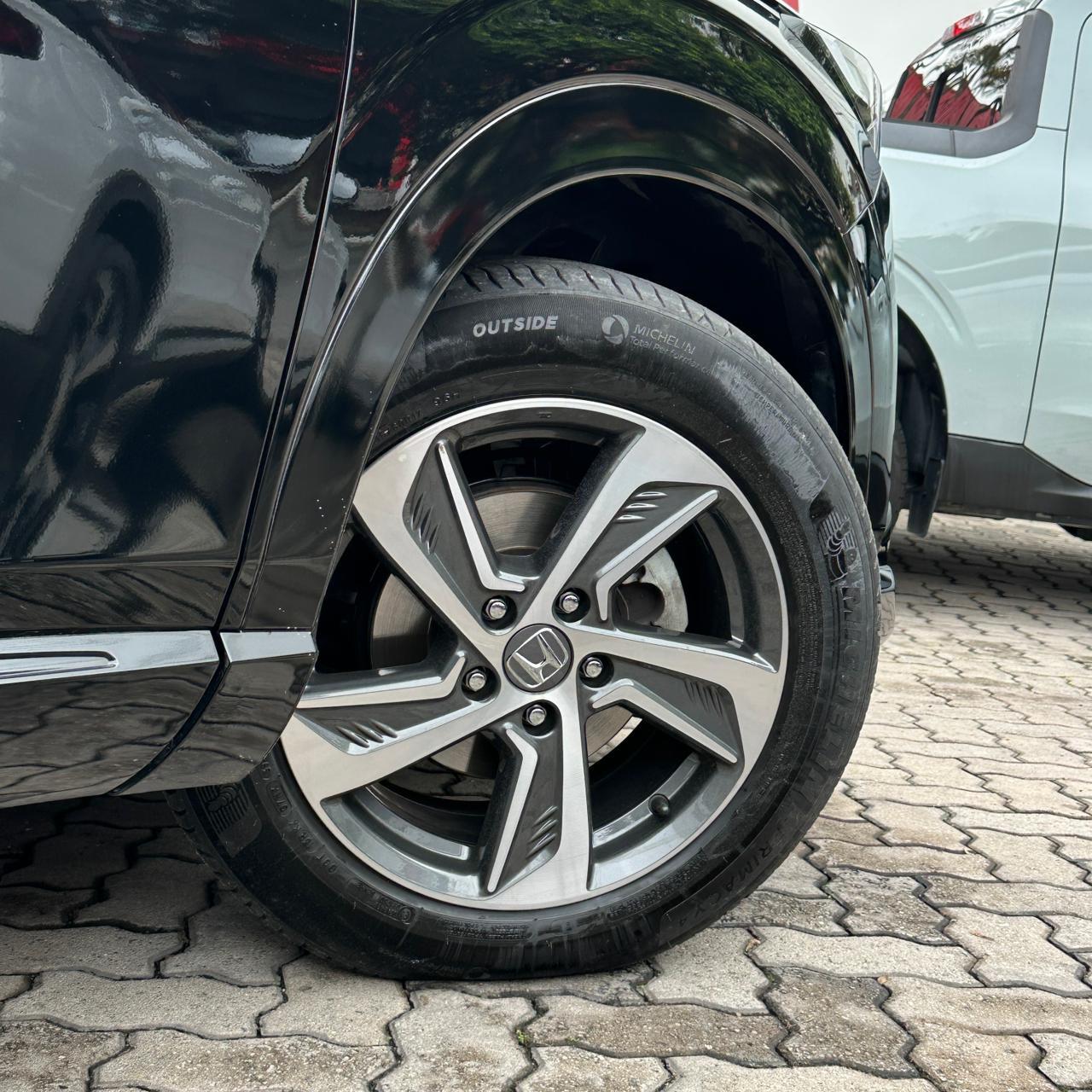 HR-V