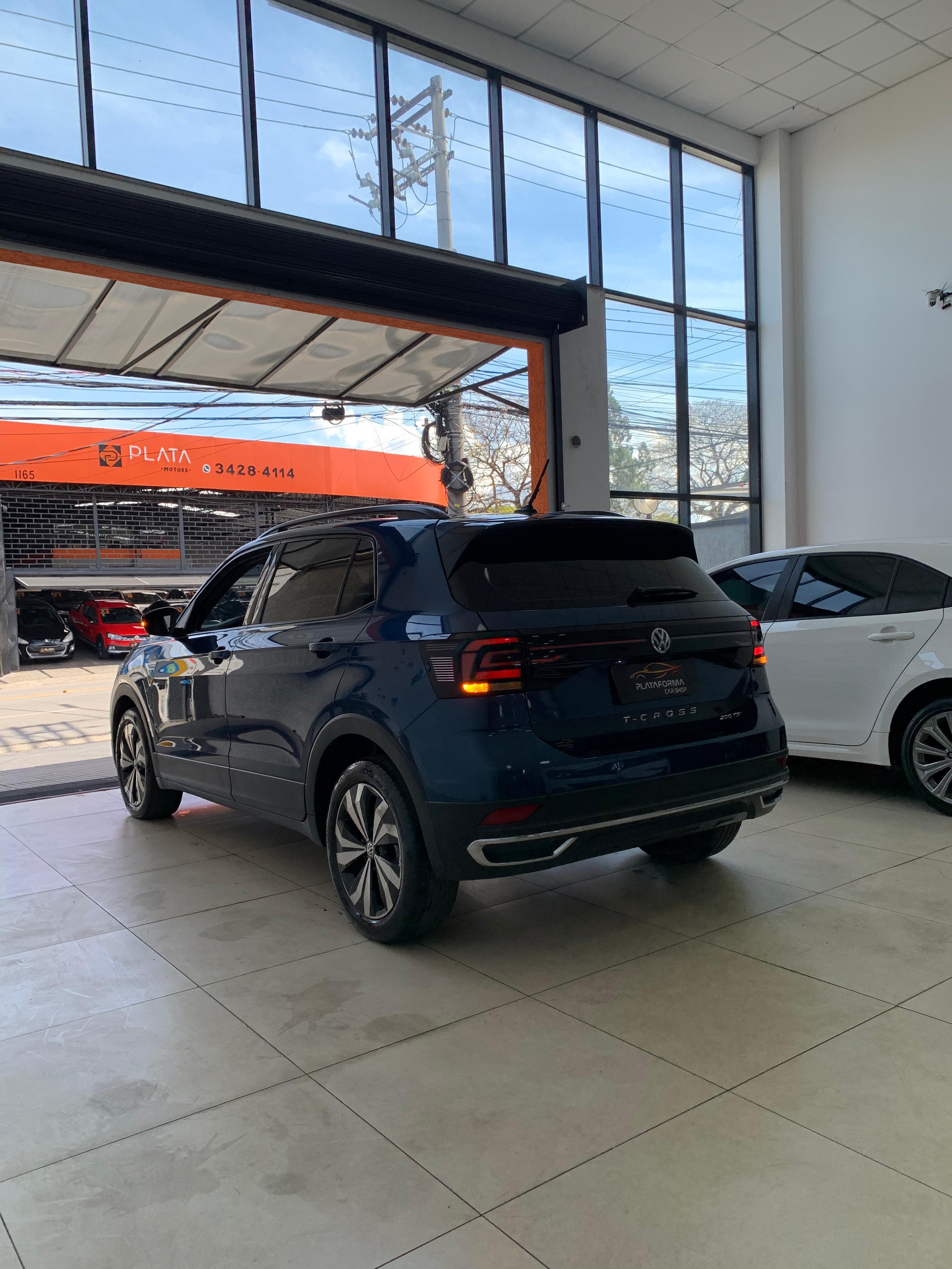 T-CROSS