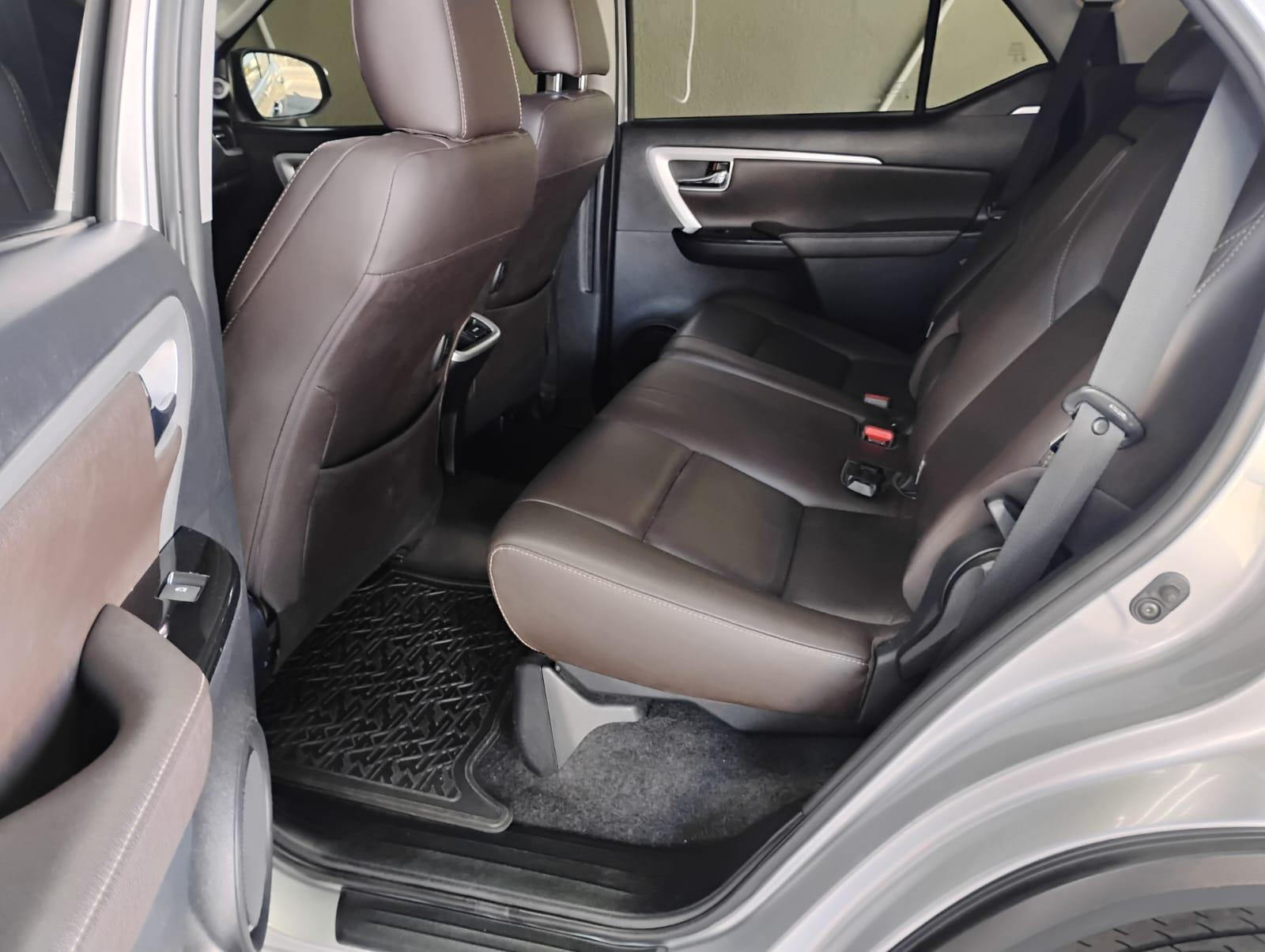 HILUX SW4