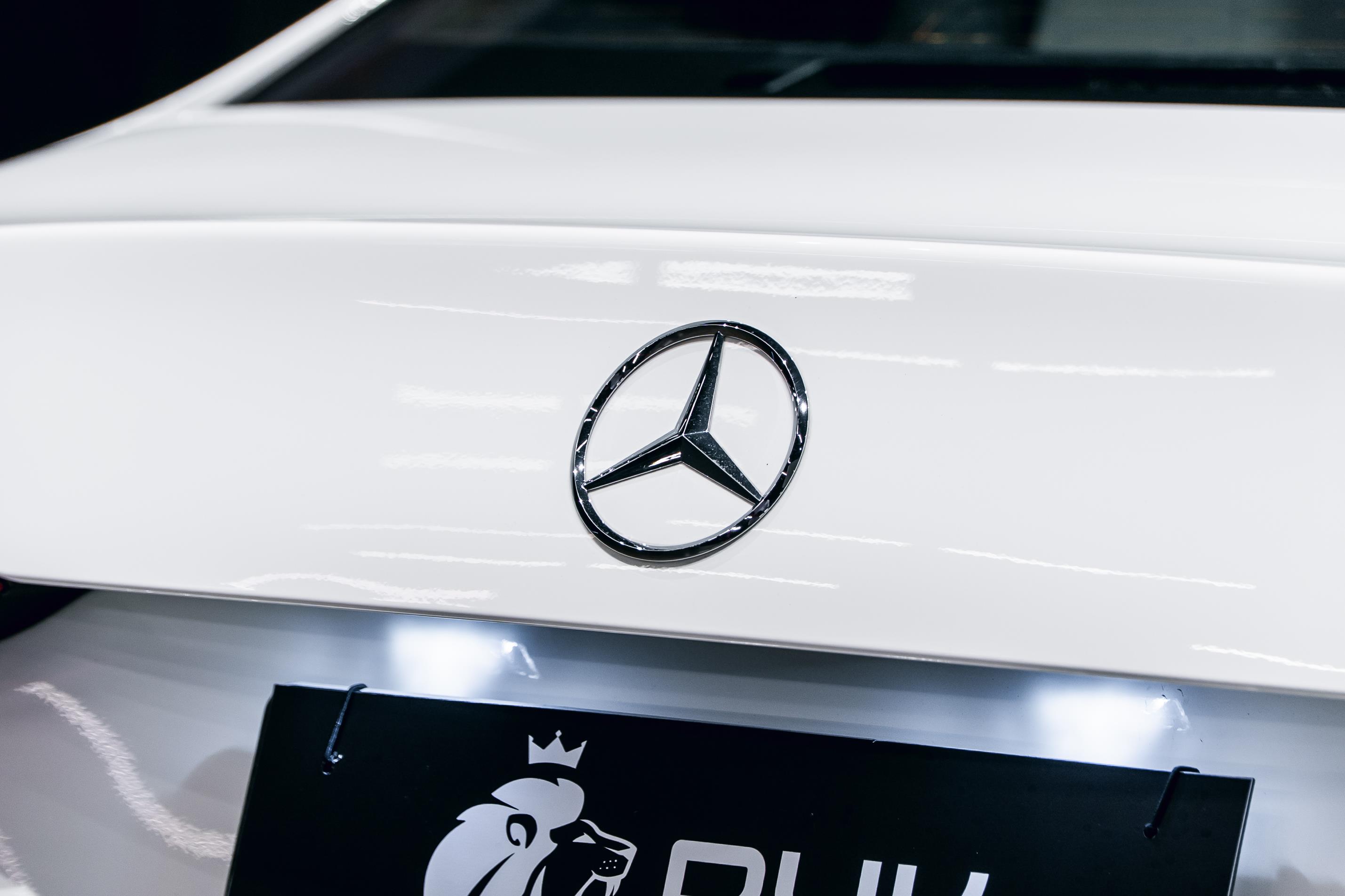 MERCEDES-BENZ C 200