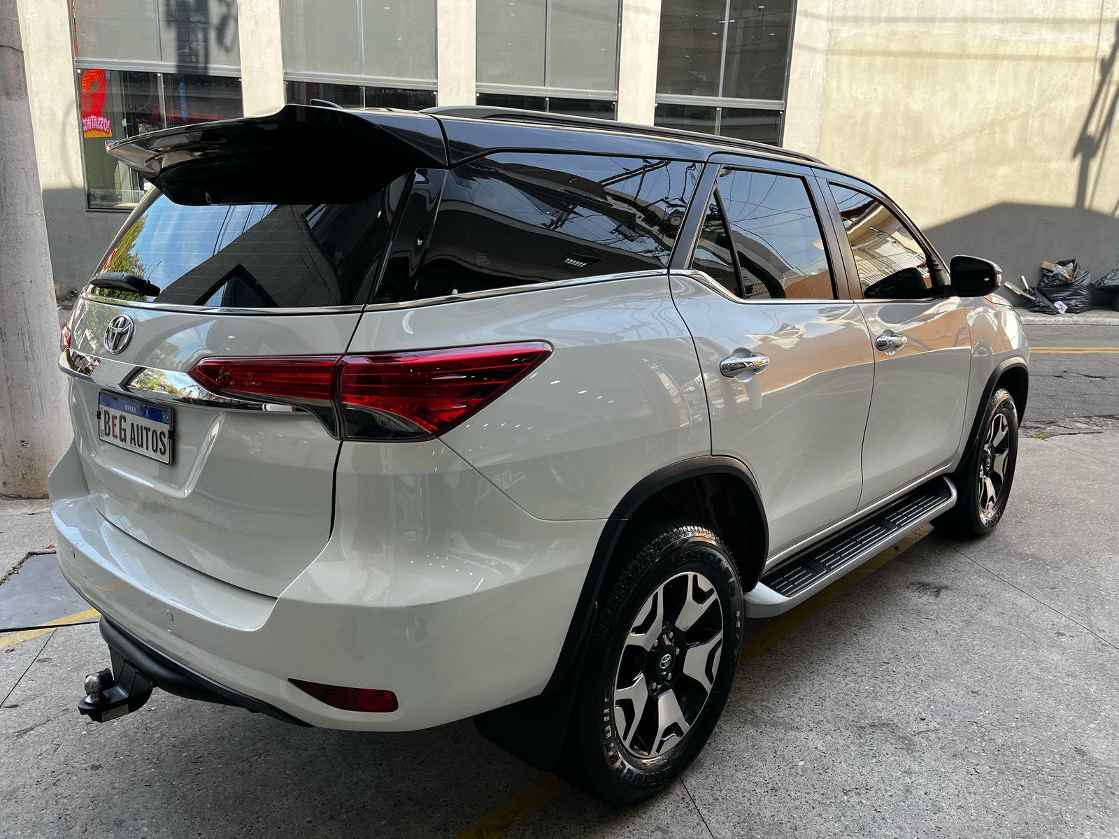 HILUX SW4