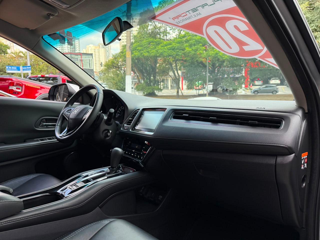 HR-V