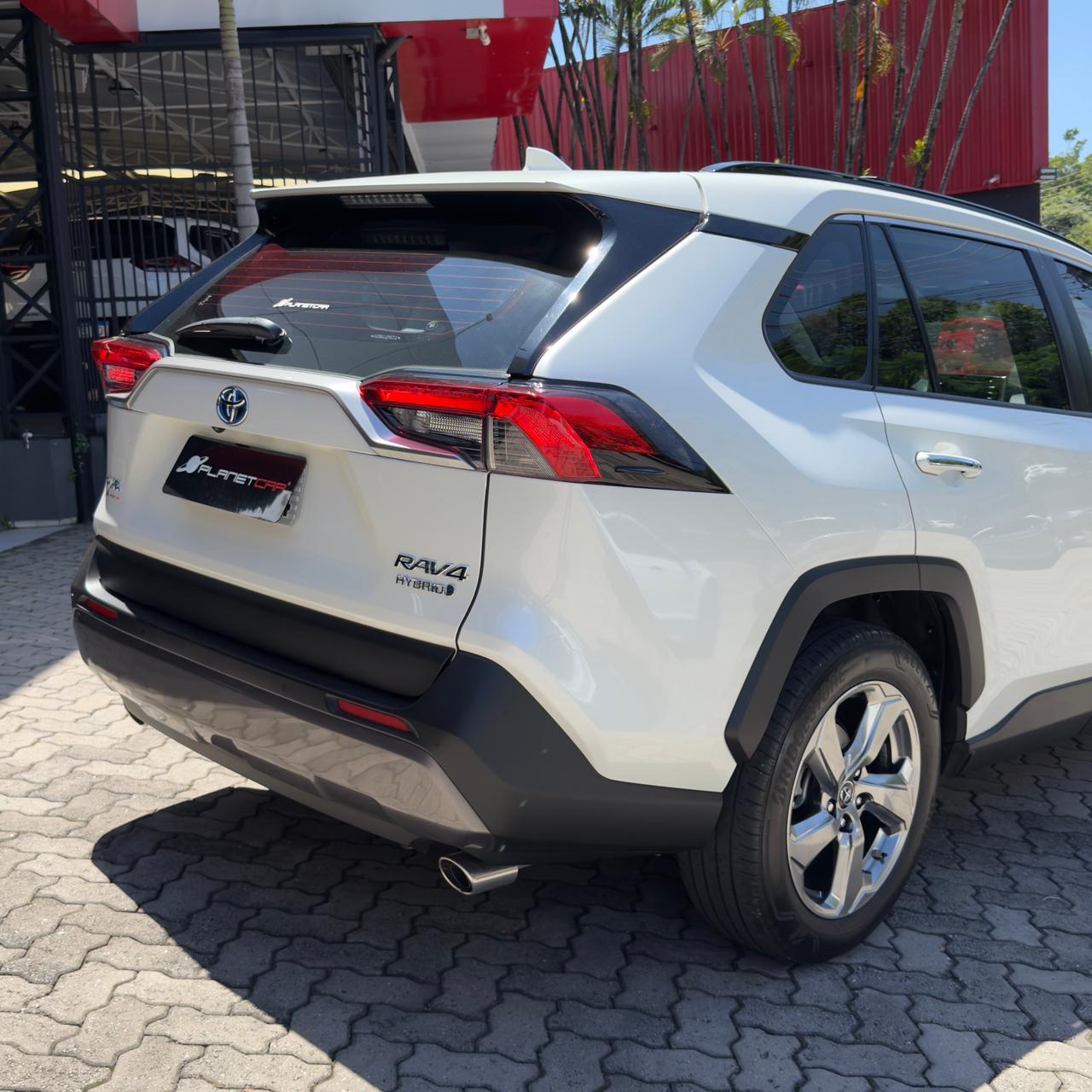 RAV4