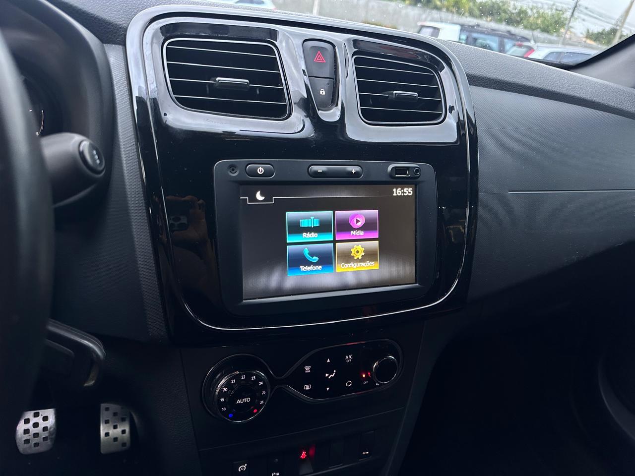RENAULT SANDERO