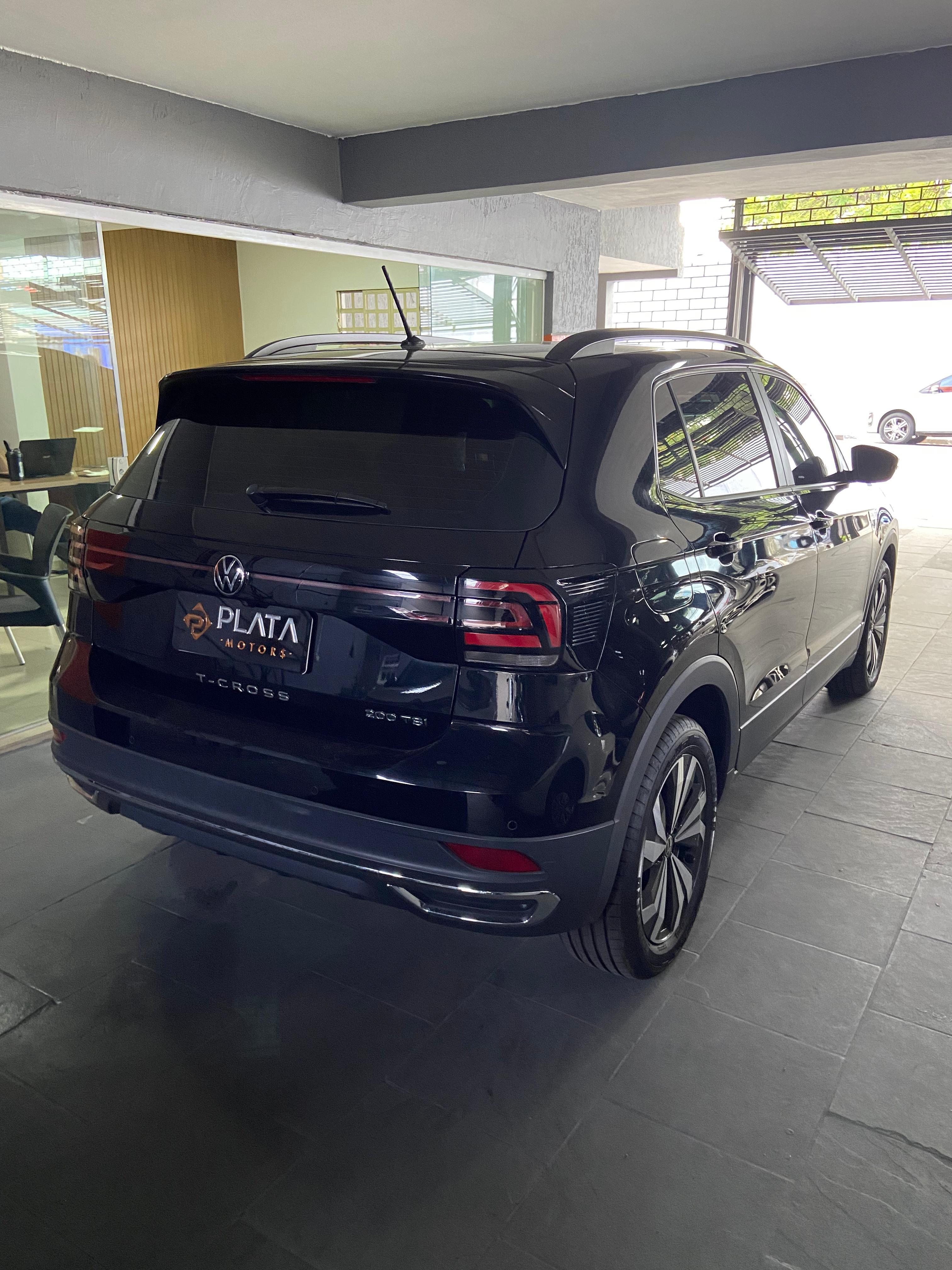 T-CROSS