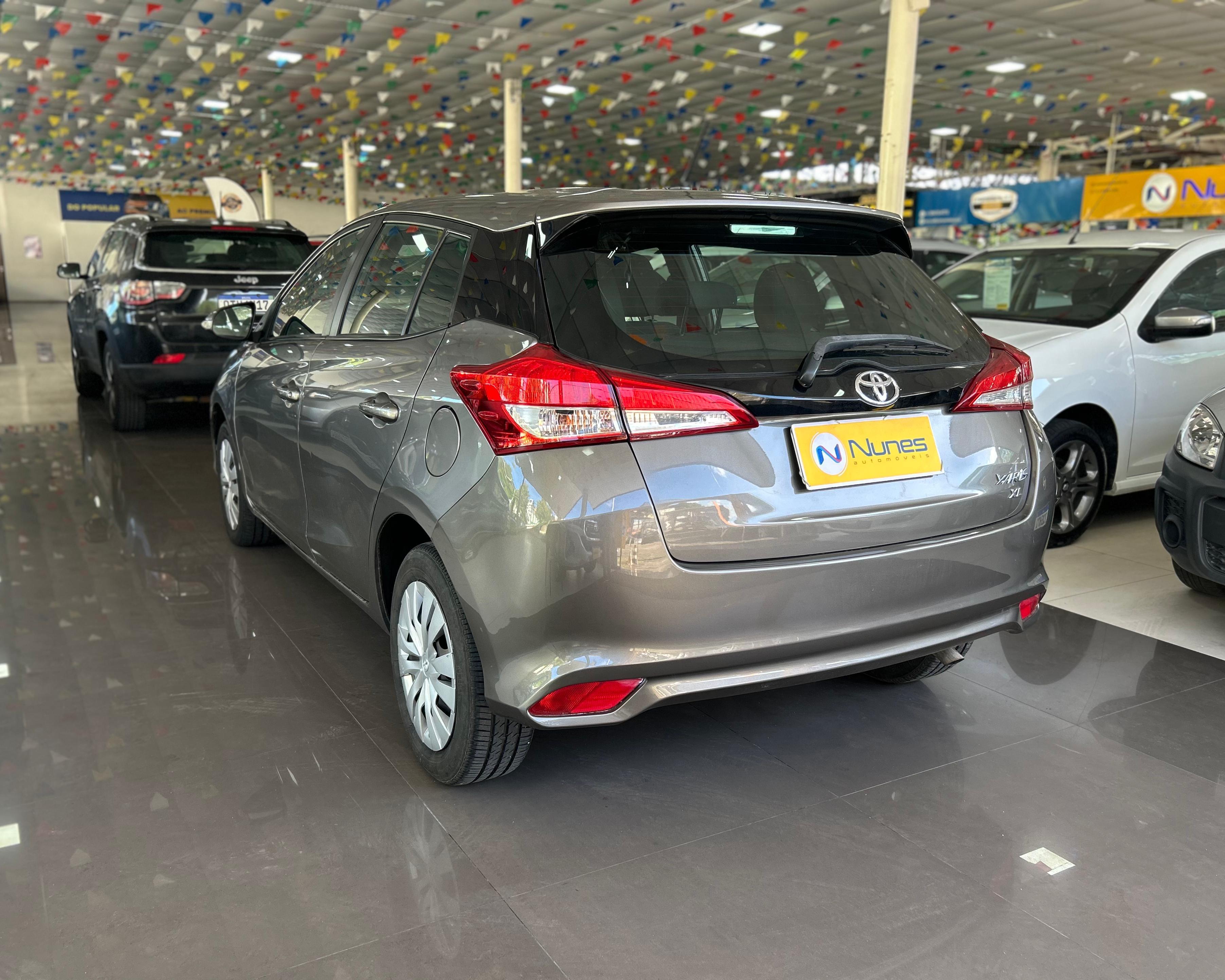 TOYOTA YARIS