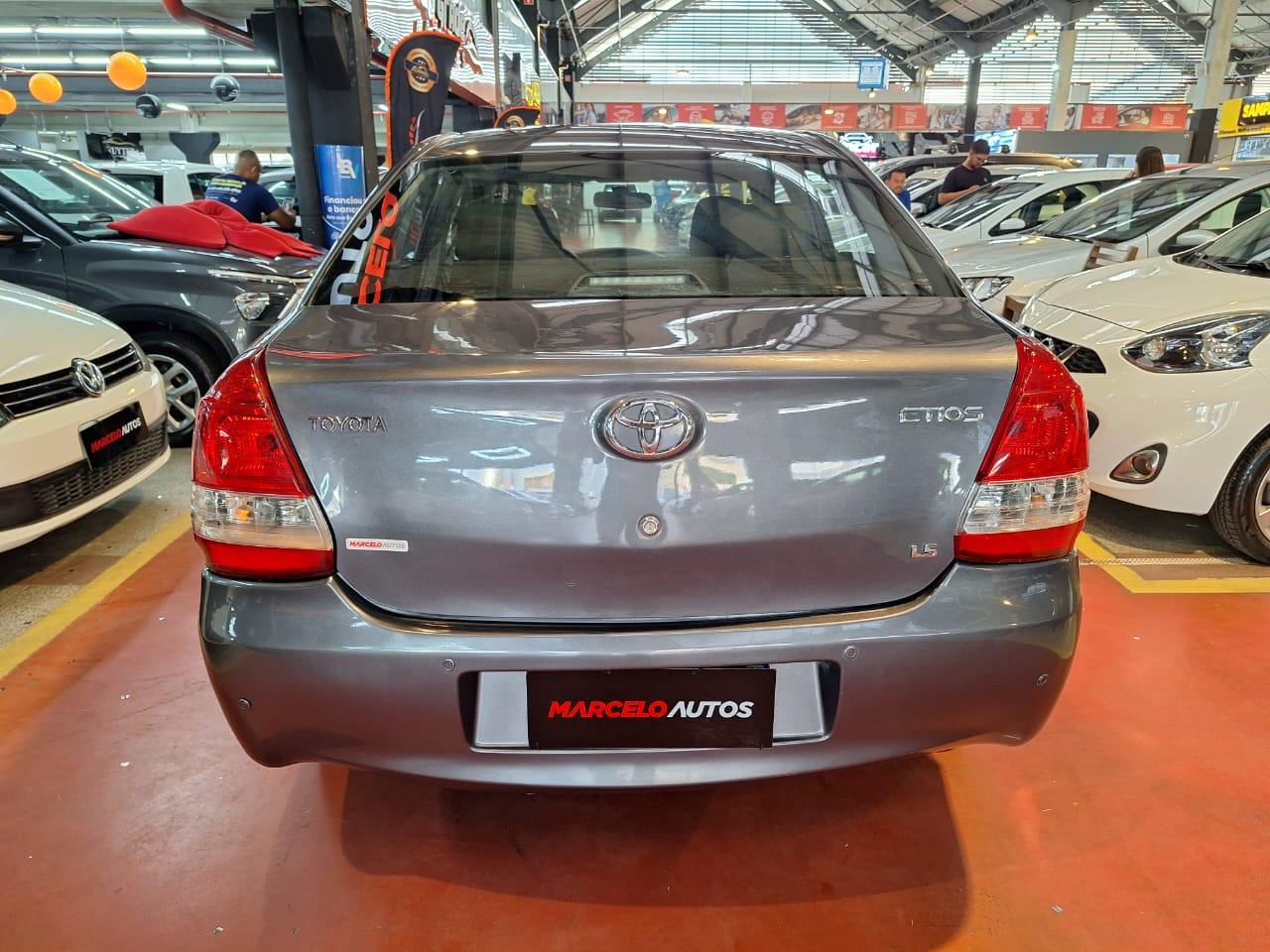 TOYOTA ETIOS