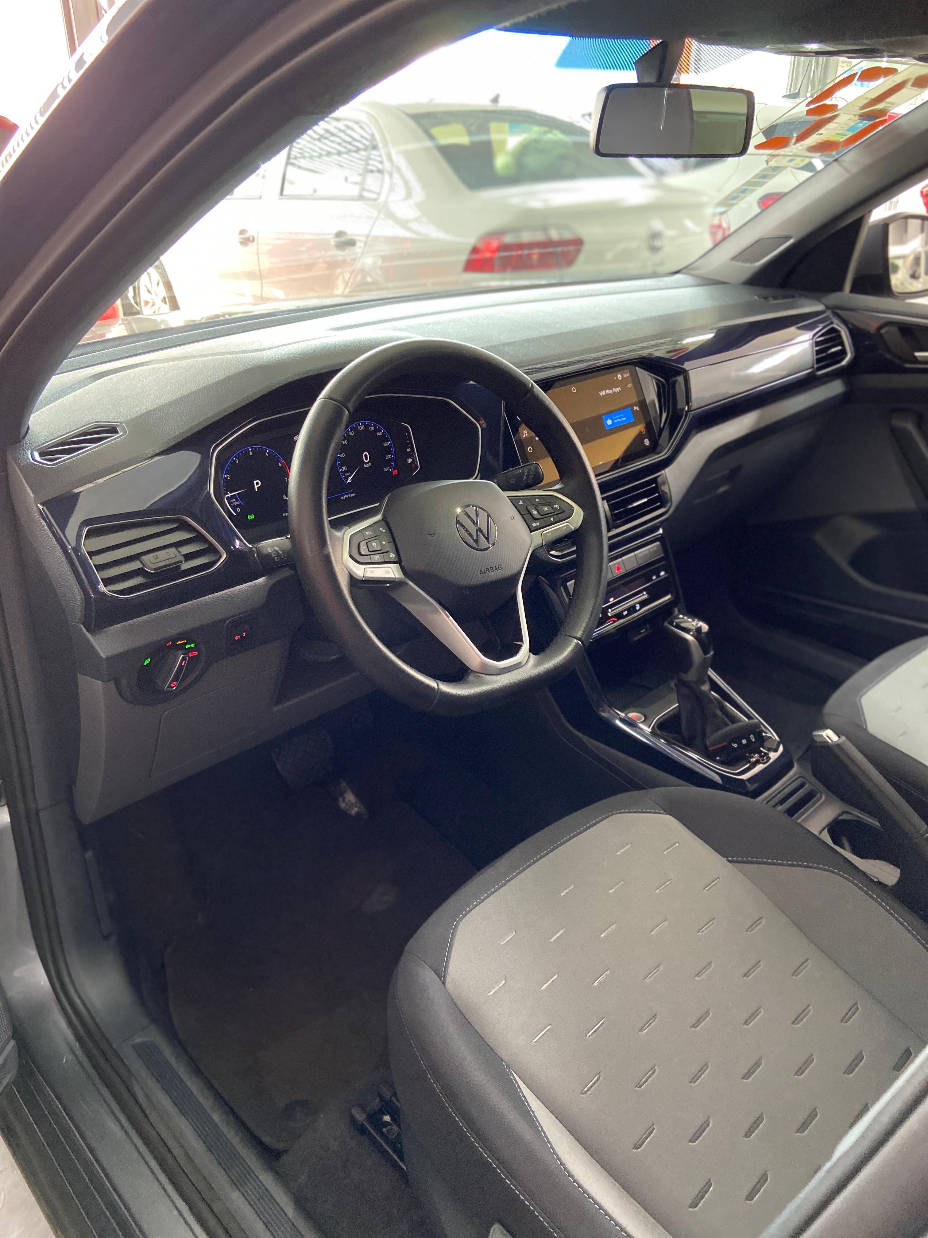 T-CROSS