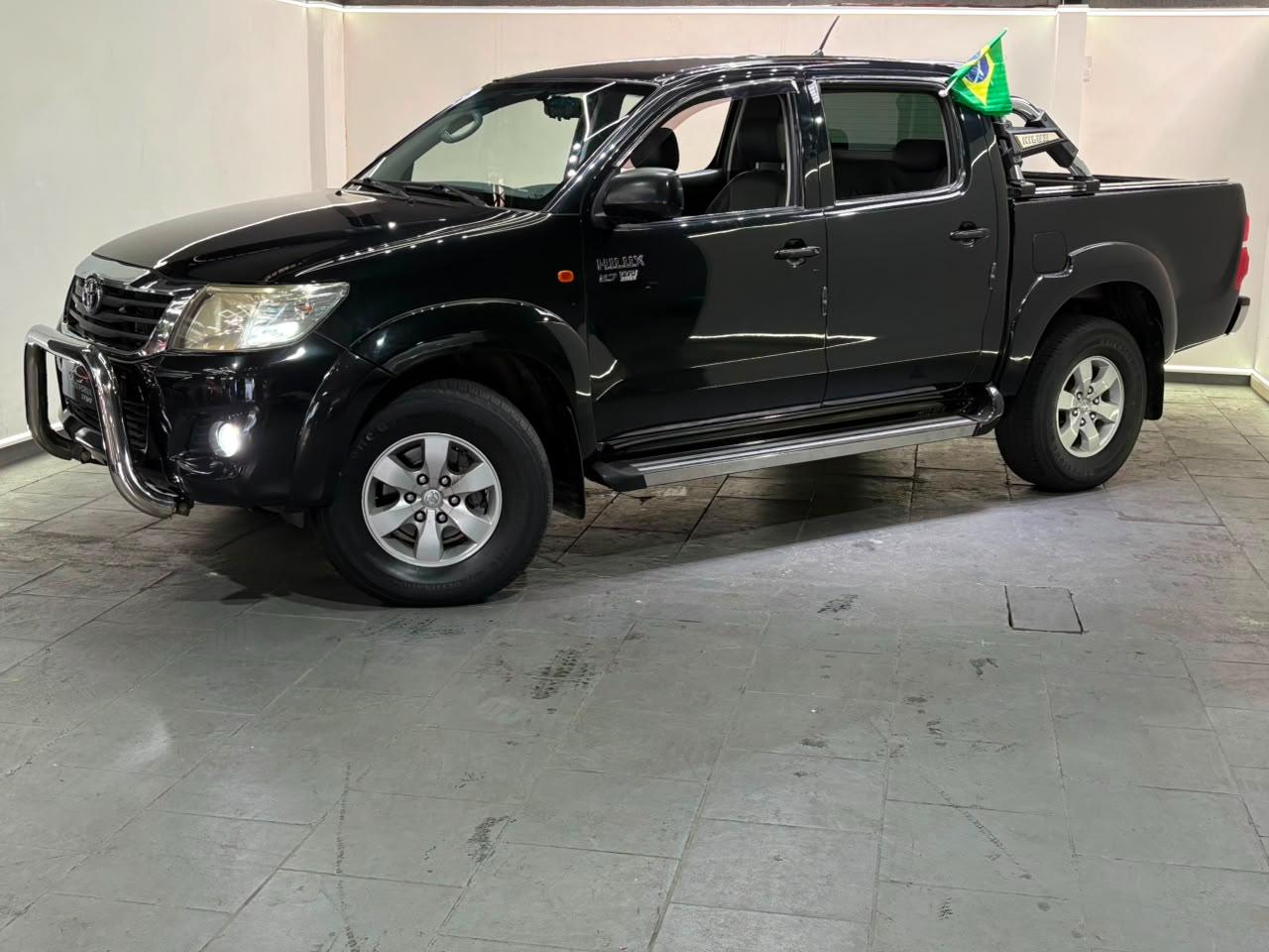 HILUX