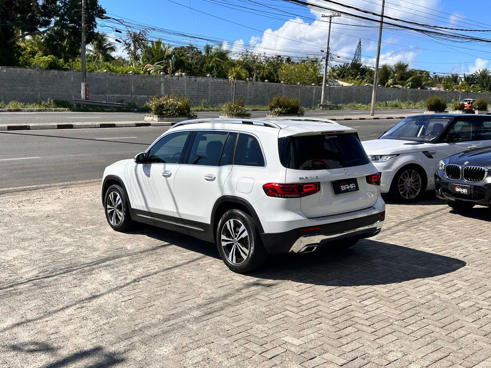 MERCEDES-BENZ GLB 200