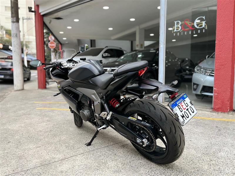 DAYTONA 660