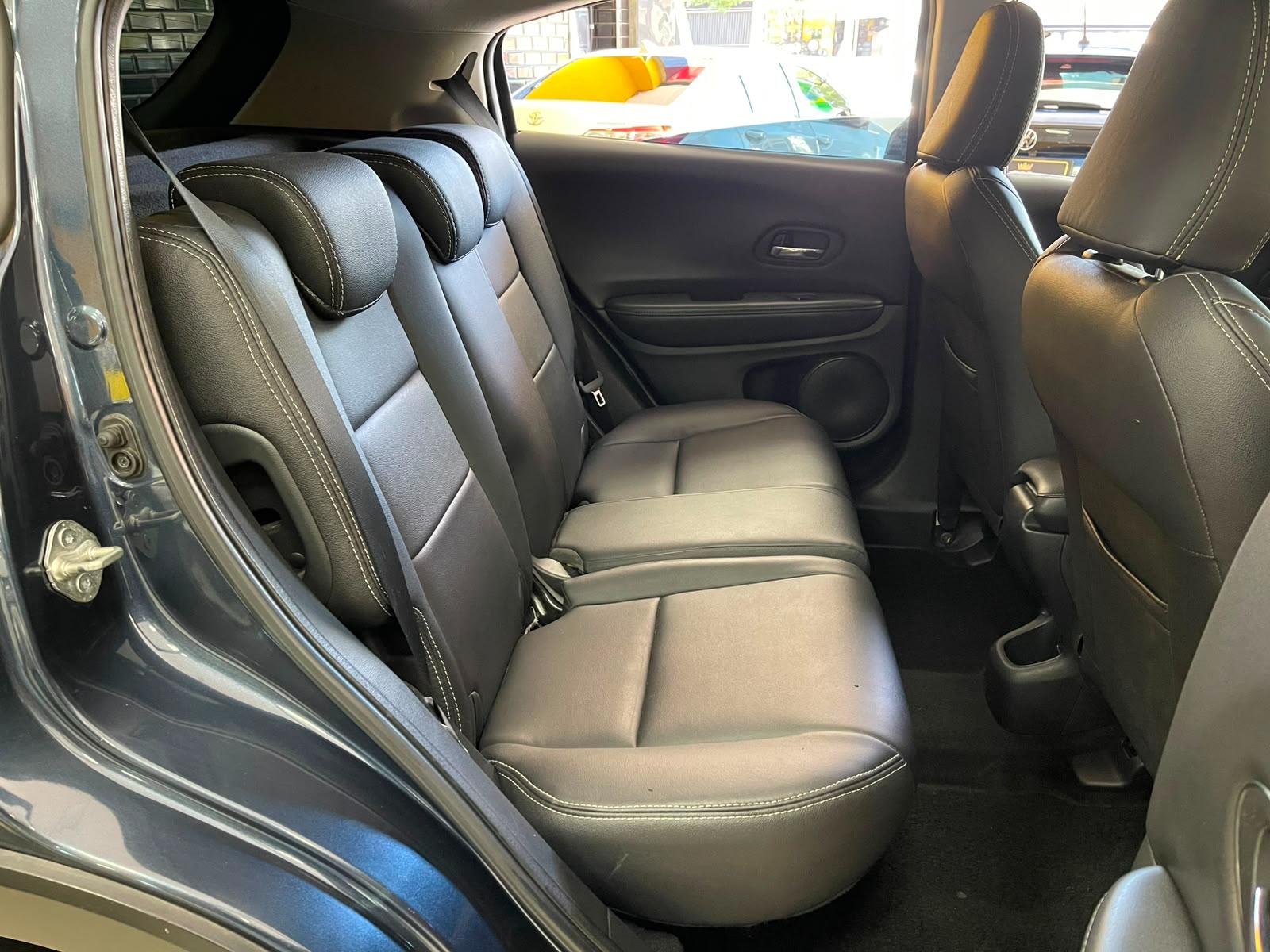 HR-V