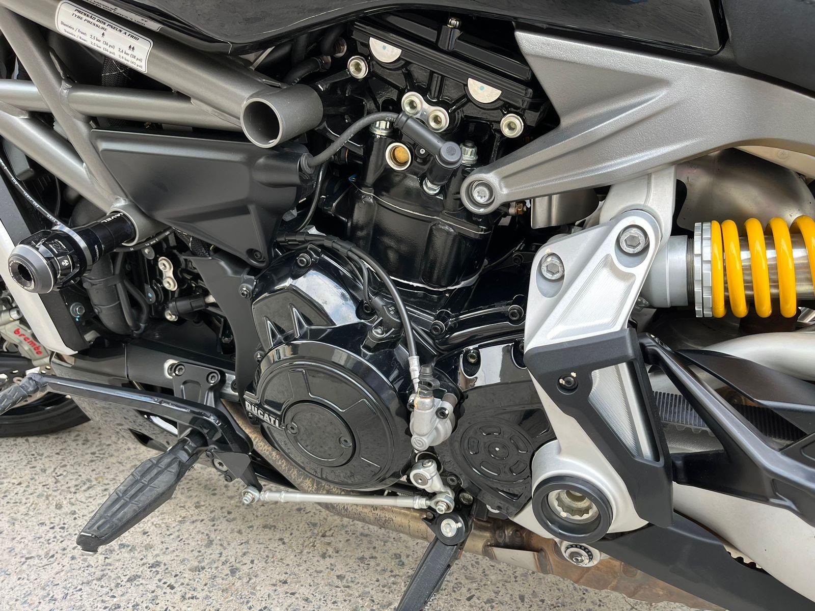 XDIAVEL S