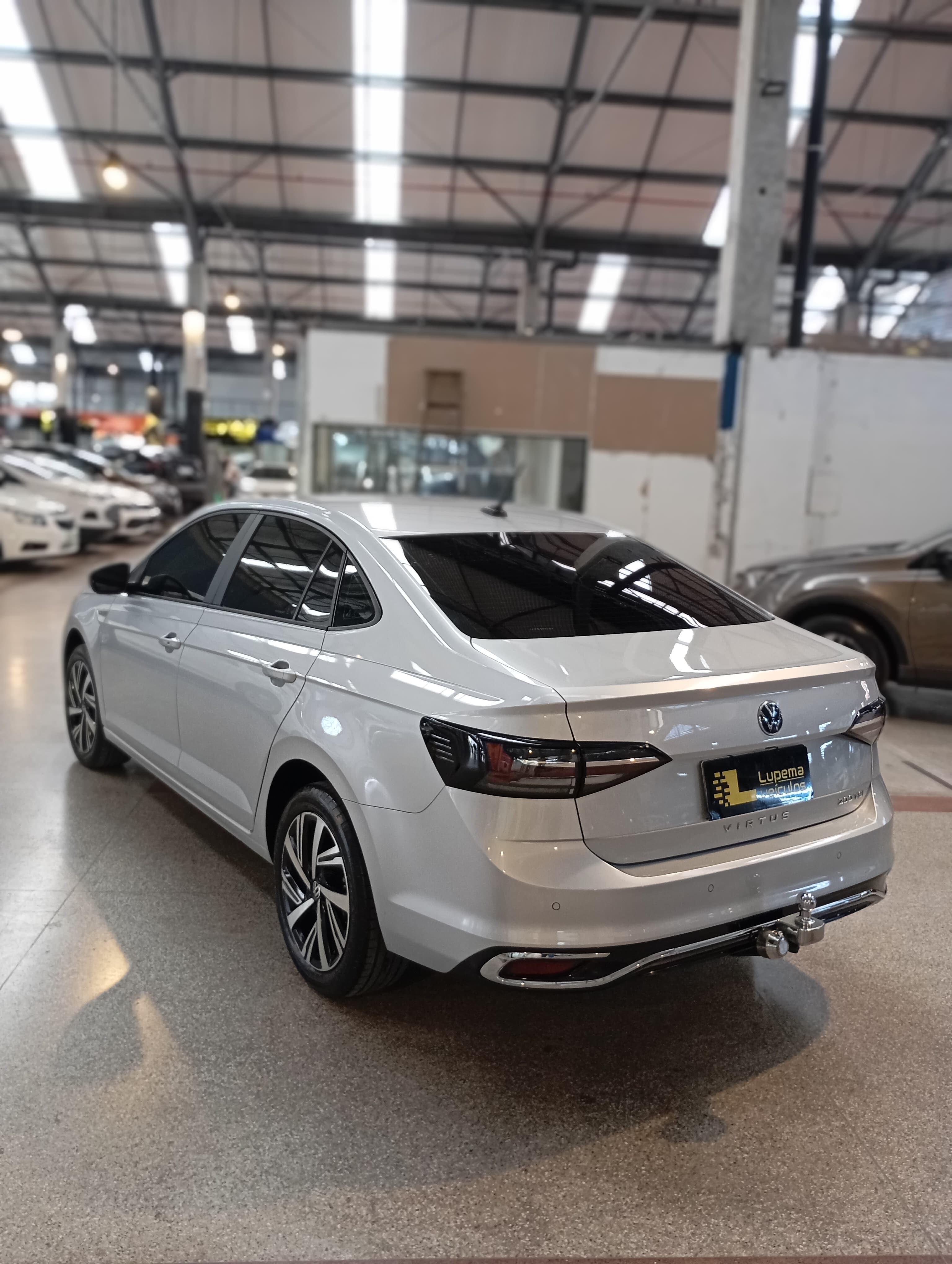 VOLKSWAGEN VIRTUS