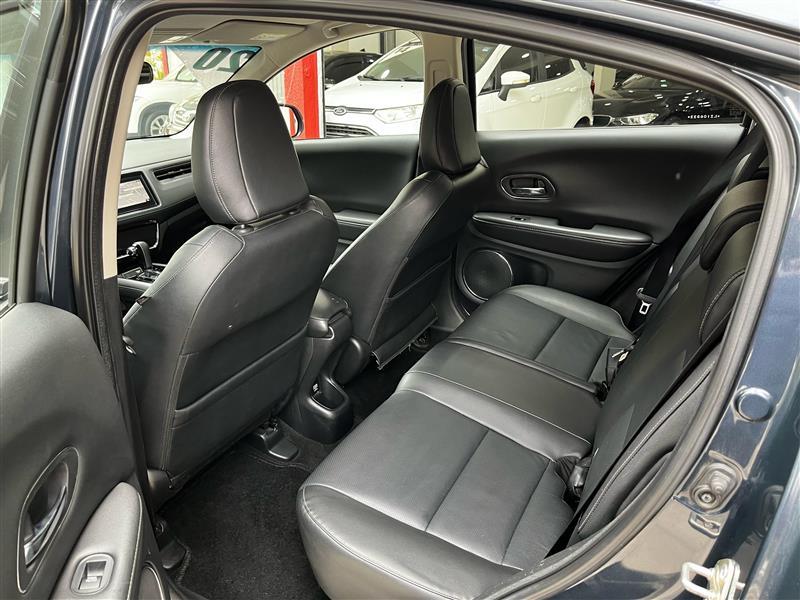 HR-V