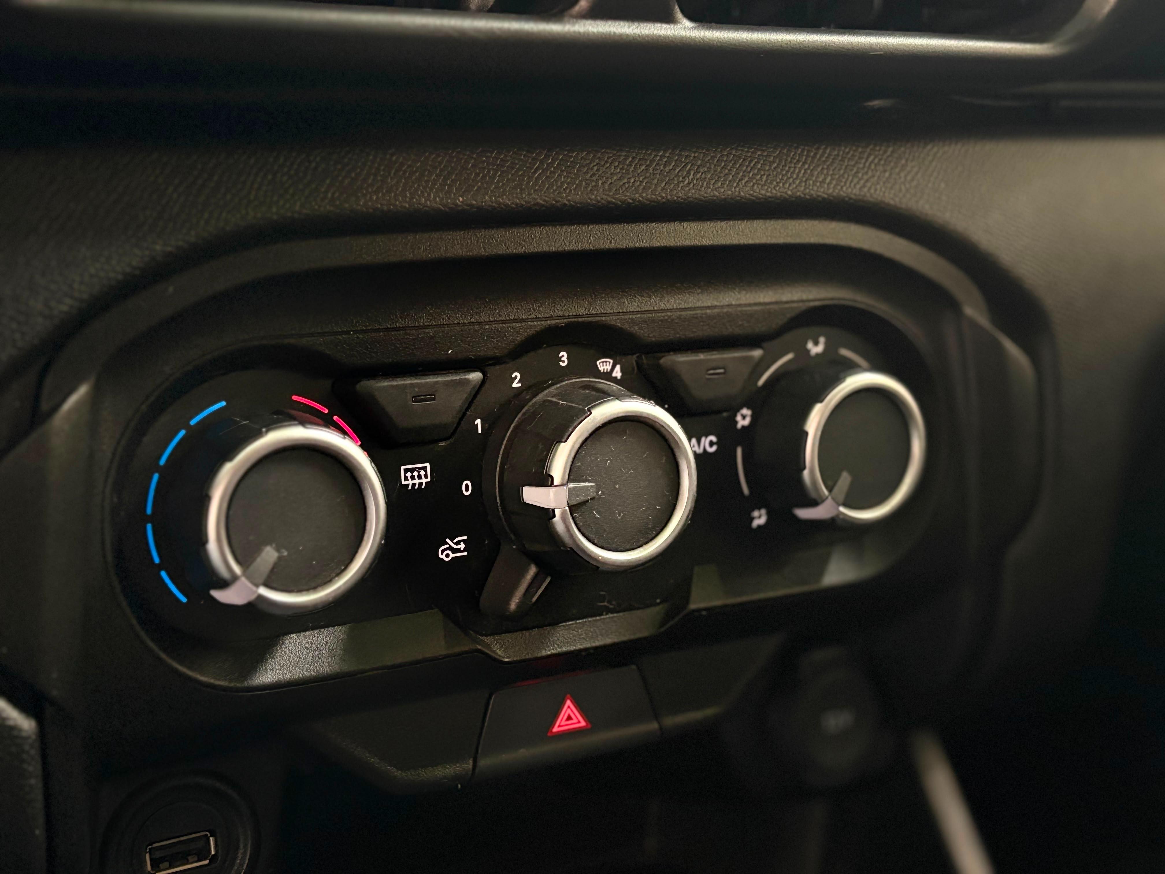 C3