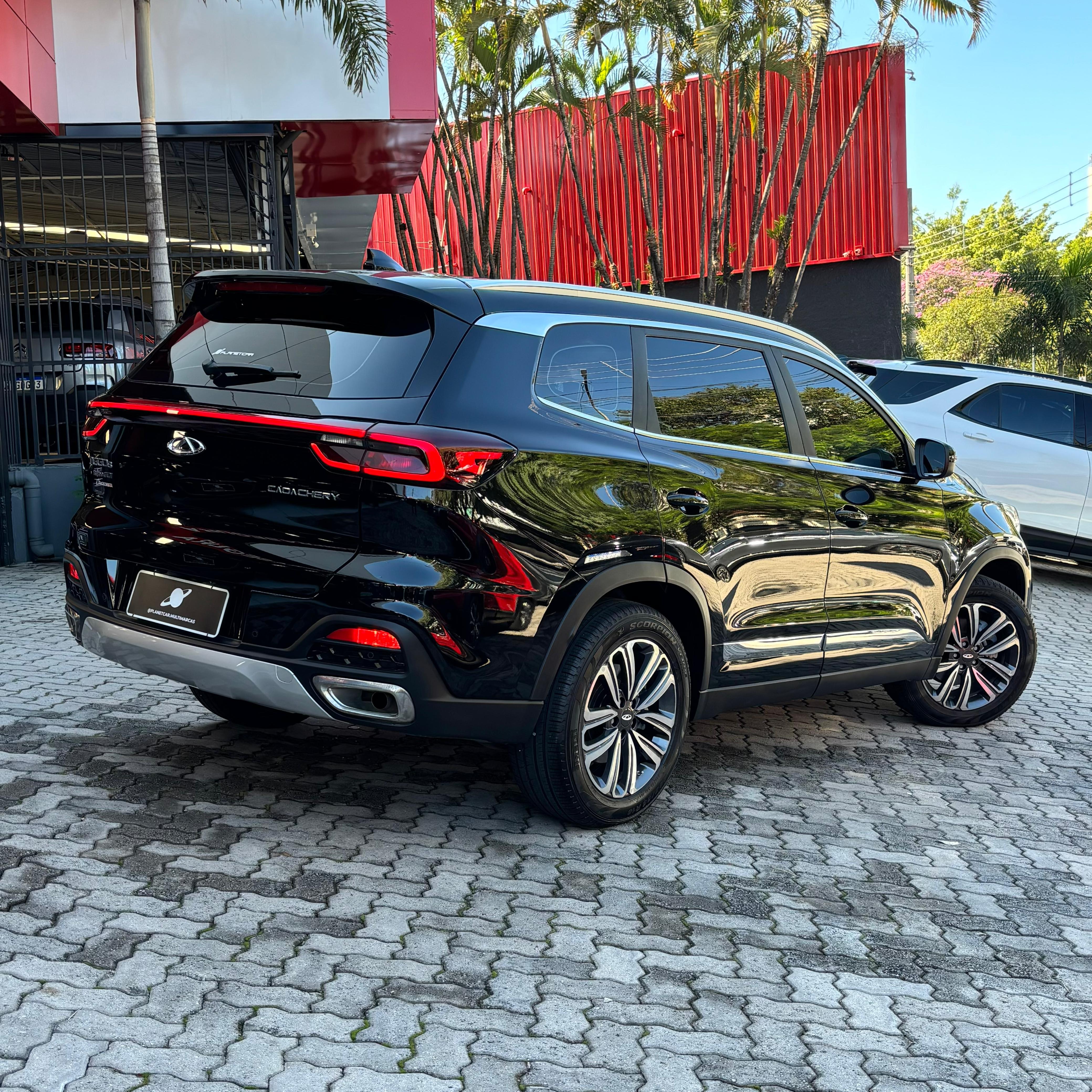 TIGGO 8