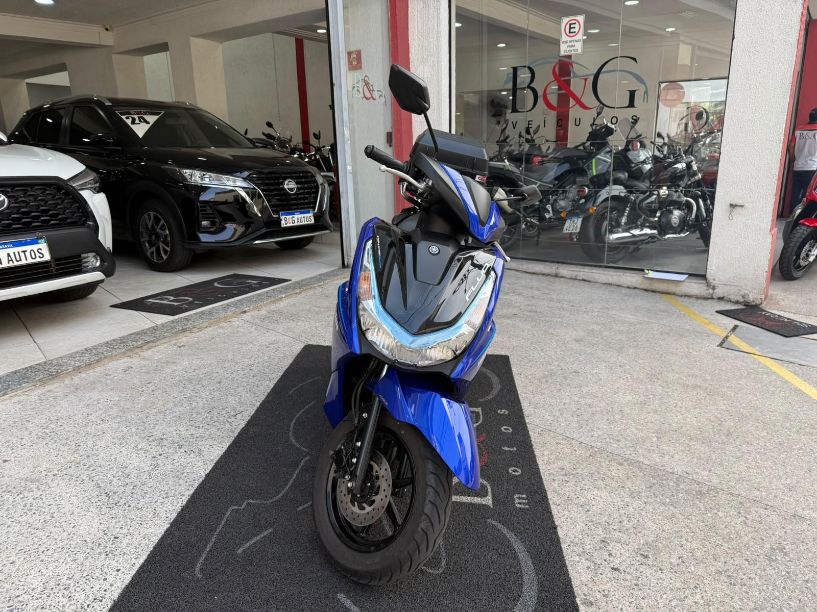 FLUO 125 HYBRID CONNECTED ABS