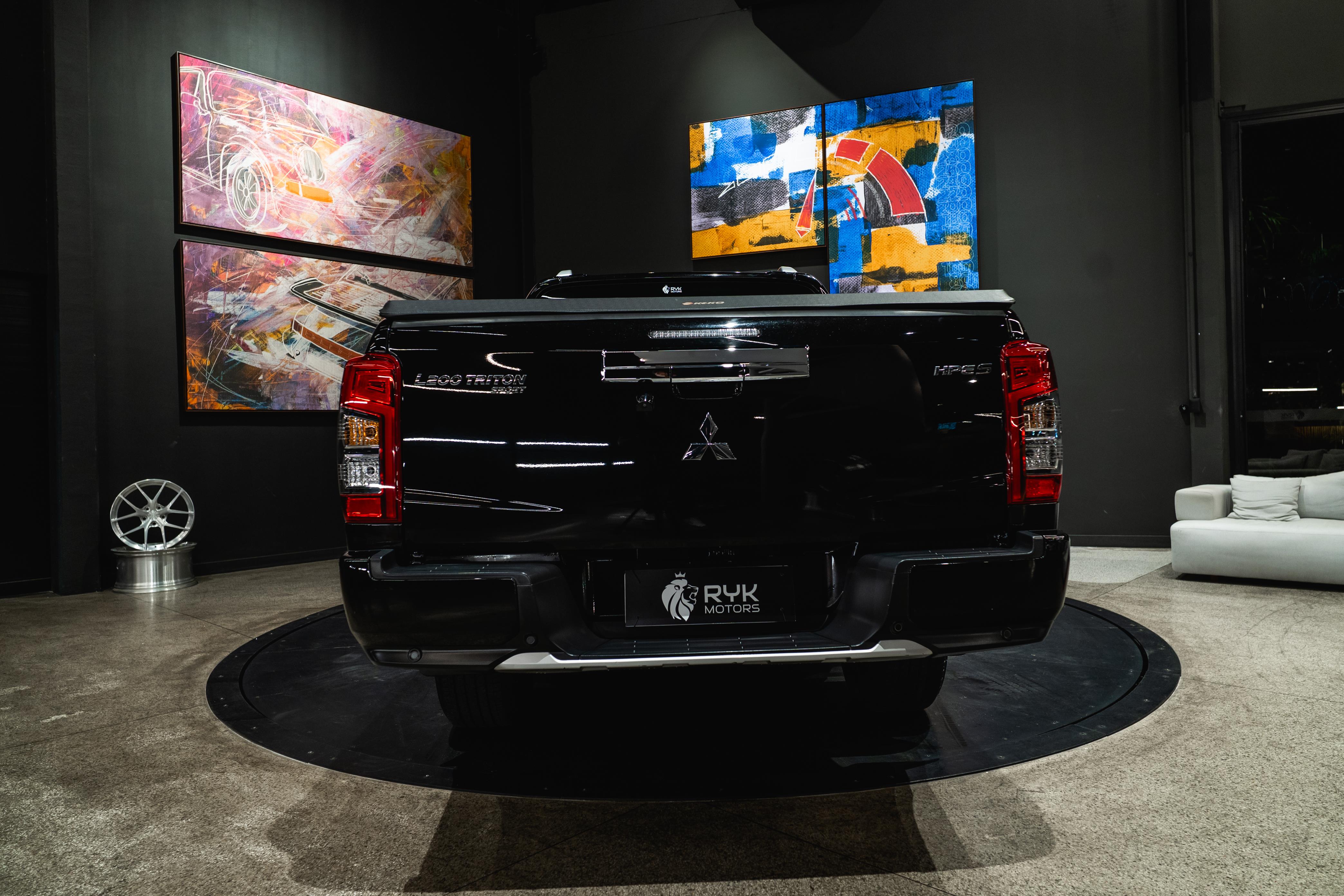 MITSUBISHI L200 TRITON