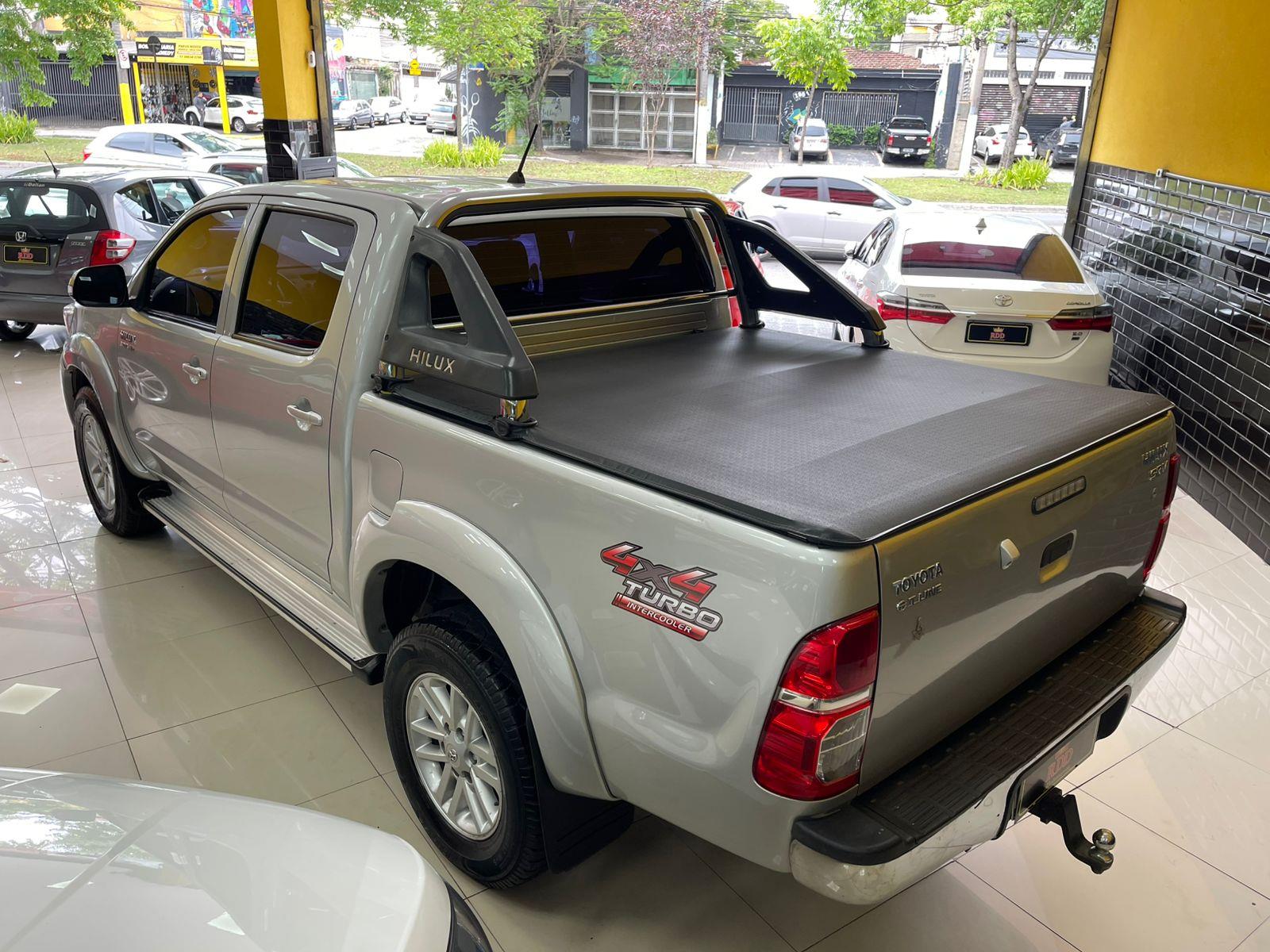 HILUX