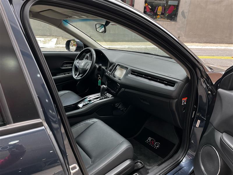 HR-V