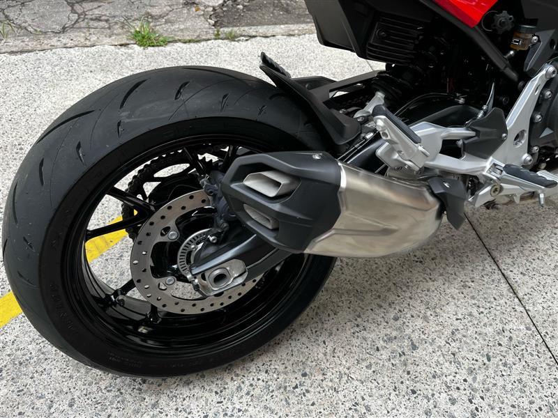 F 900 R SPORT