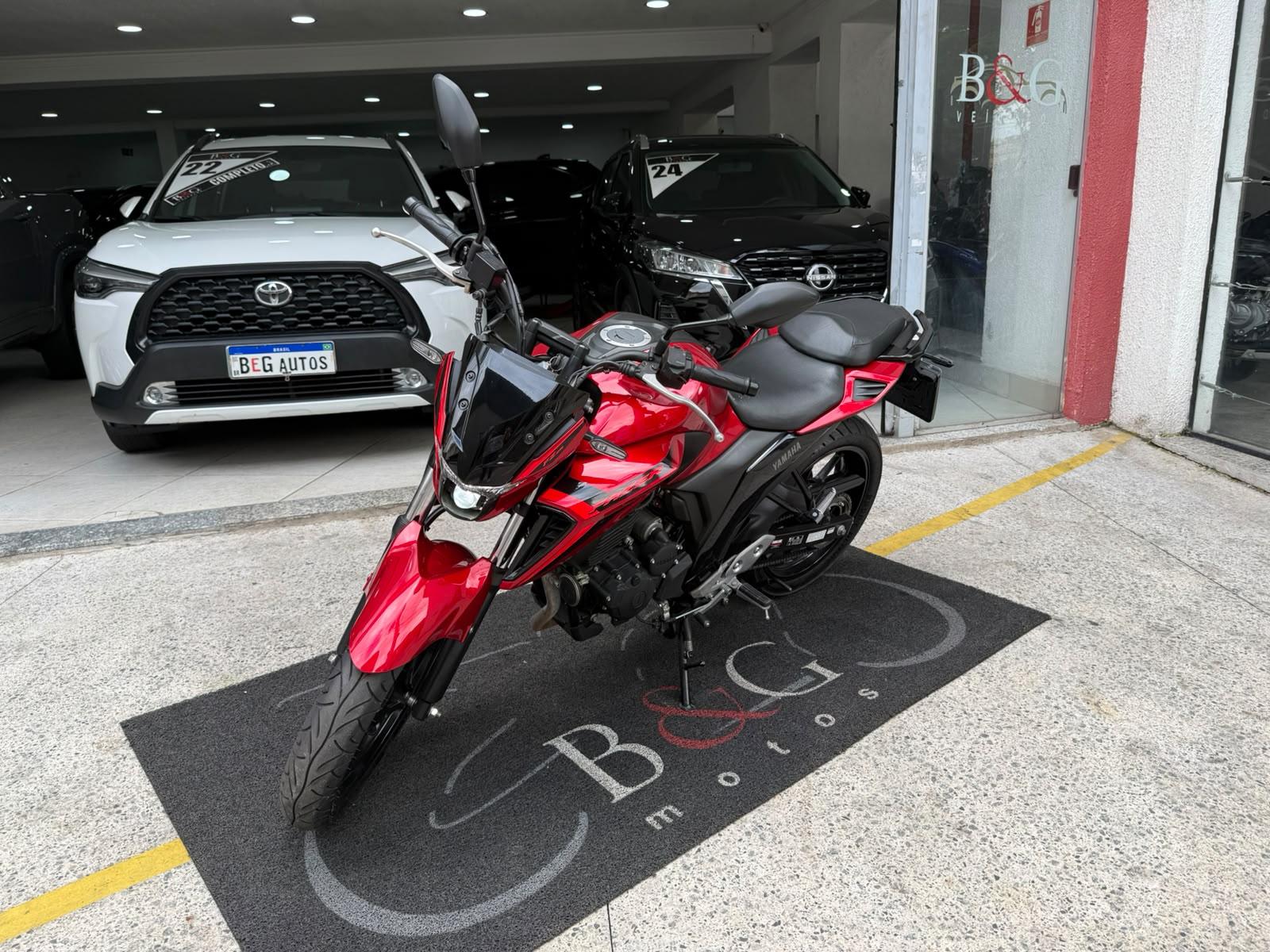 FZ25 FAZER CONNECTED ABS