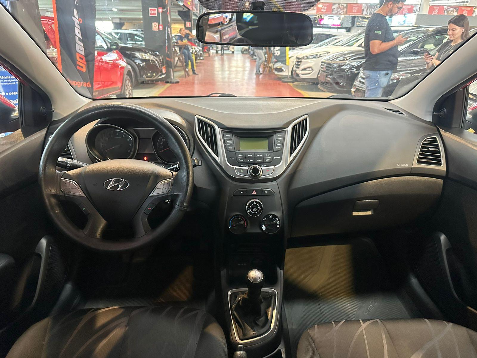 HYUNDAI HB20