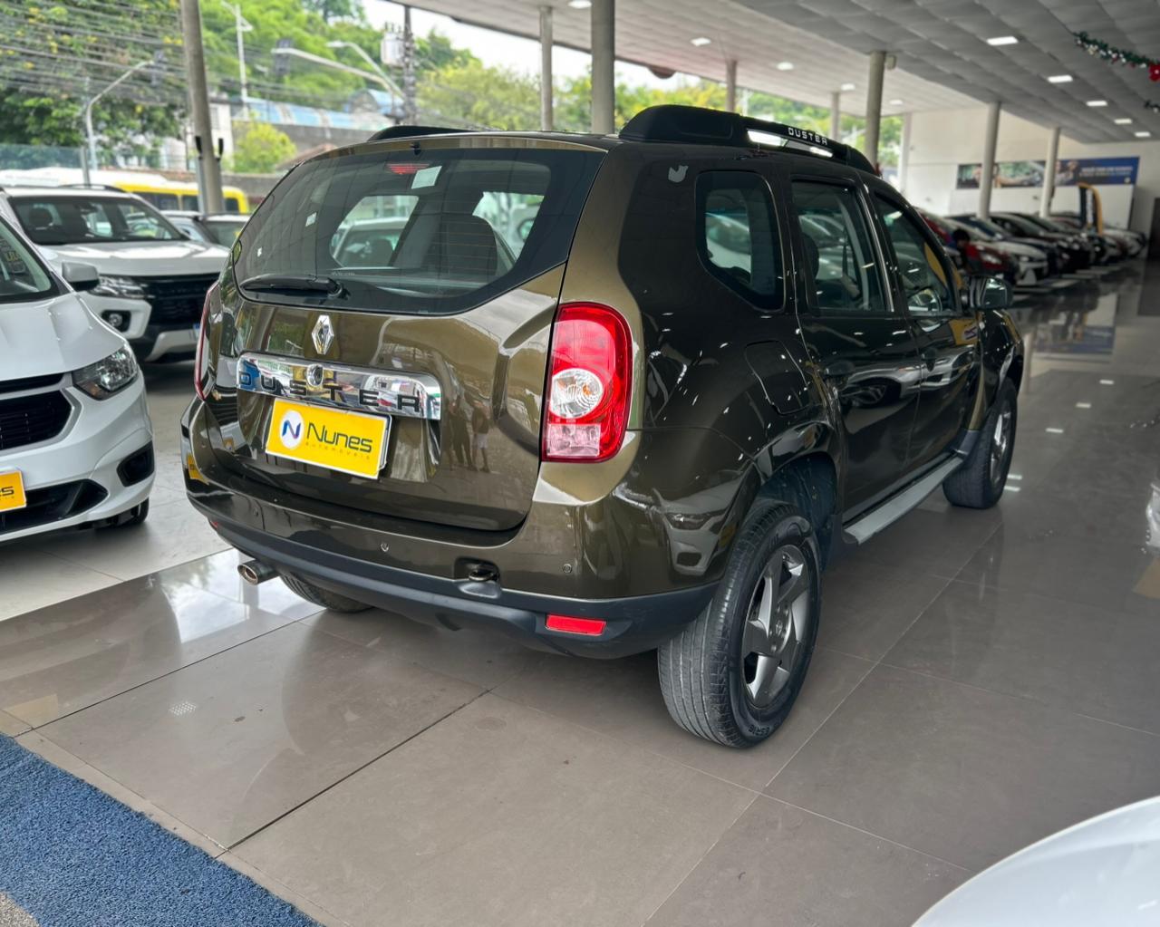 RENAULT DUSTER