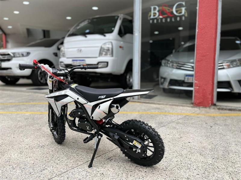 FERINHA49CC