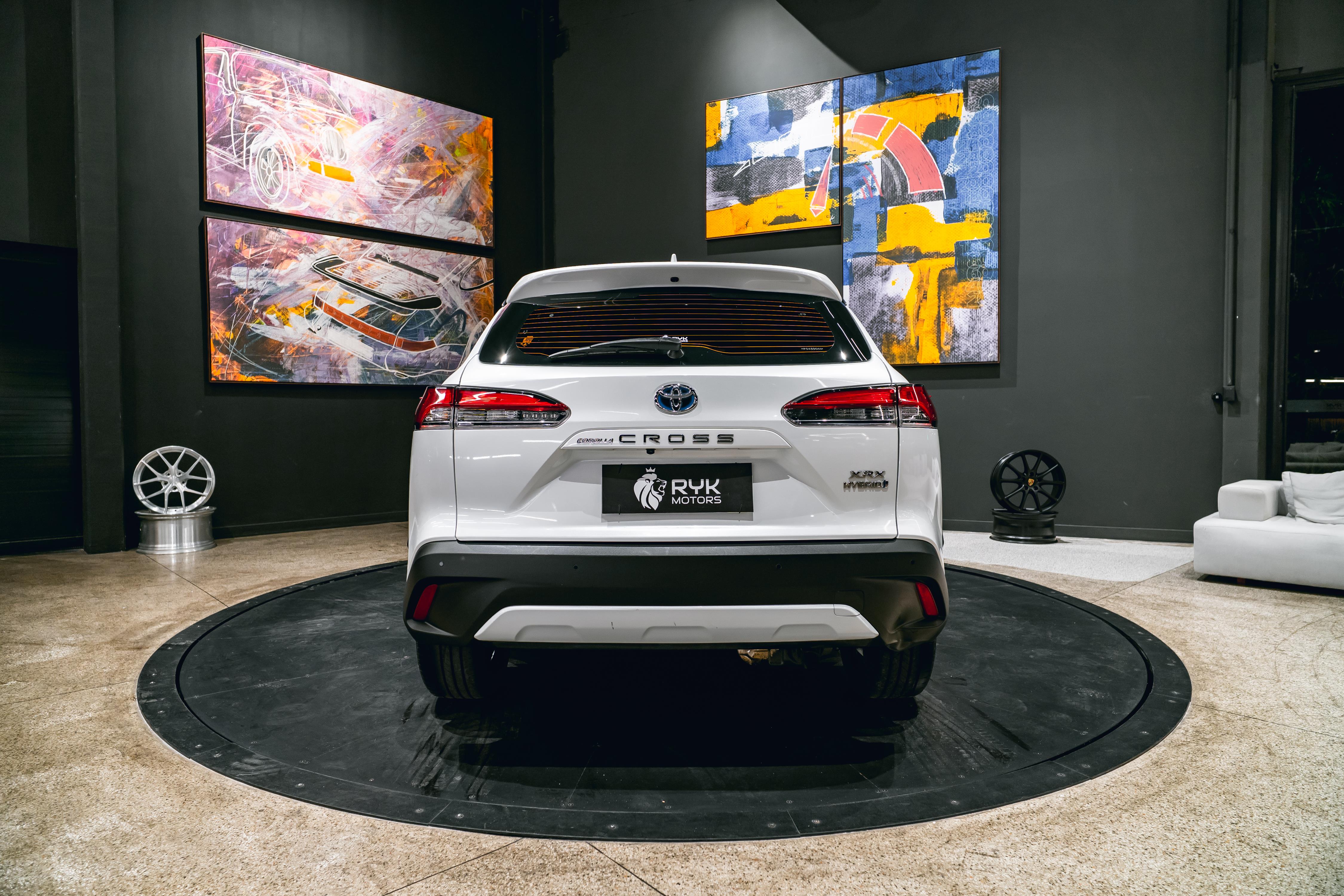 TOYOTA COROLLA CROSS