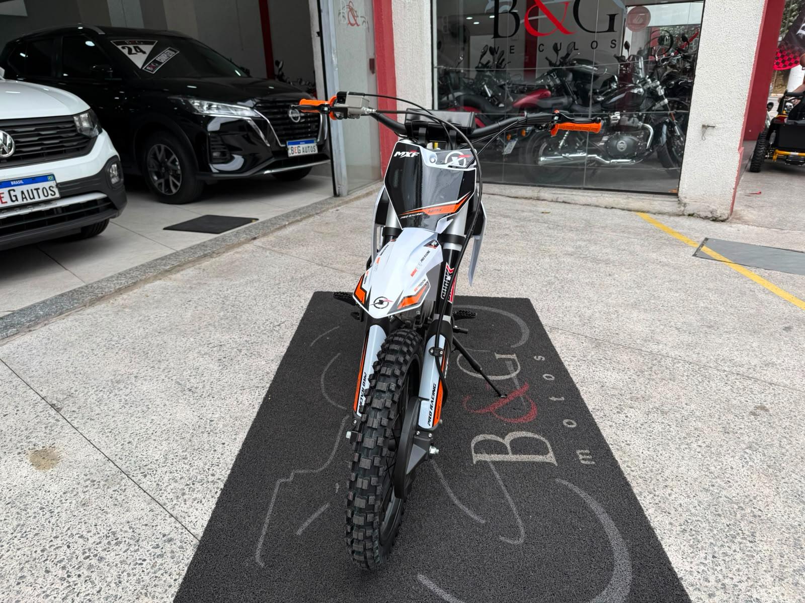 PRO RANCING 125 RR COM PARTIDA