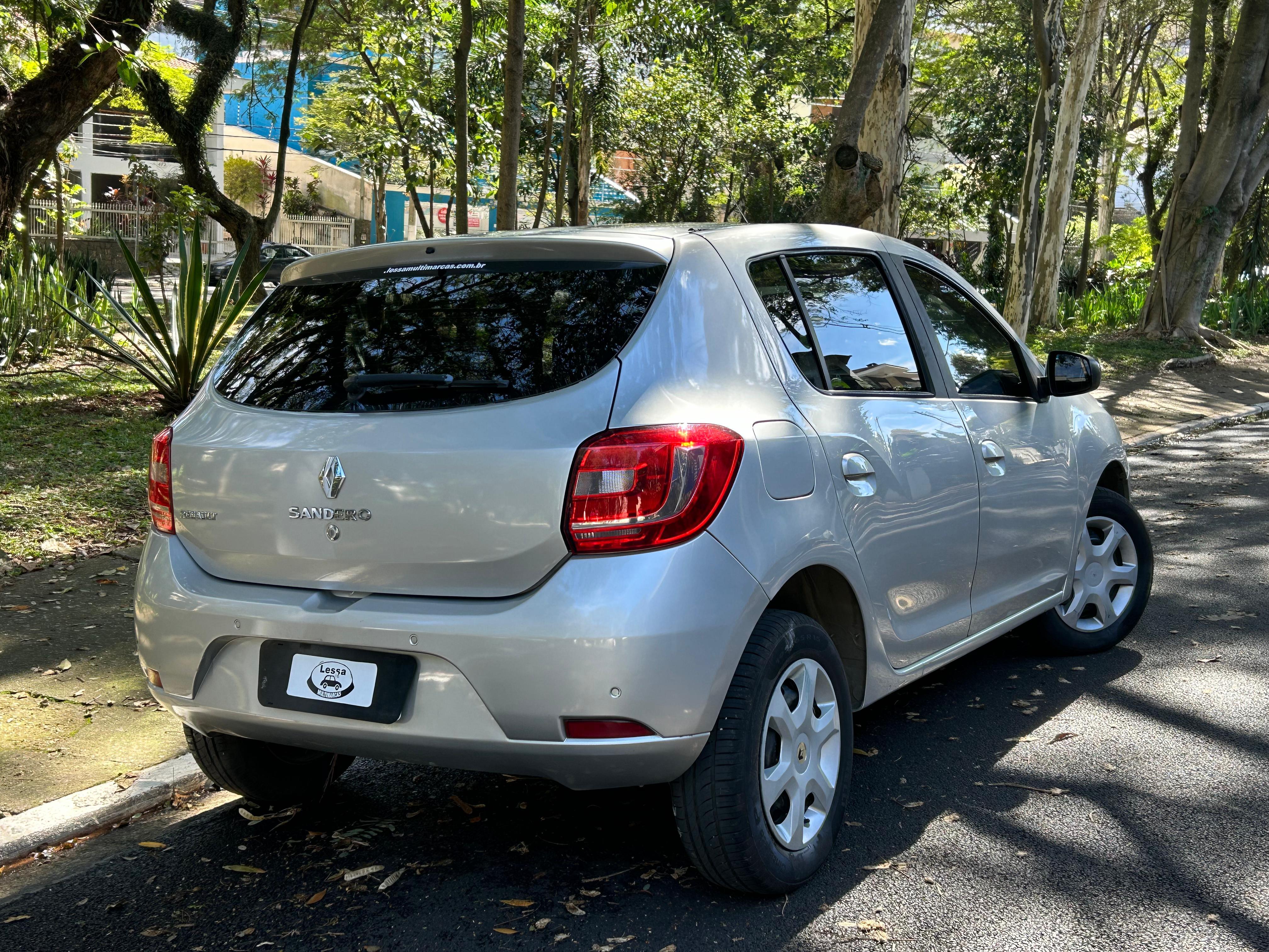 SANDERO
