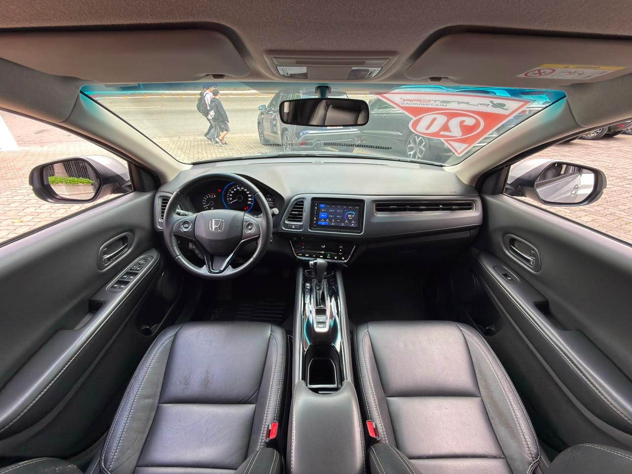 HR-V