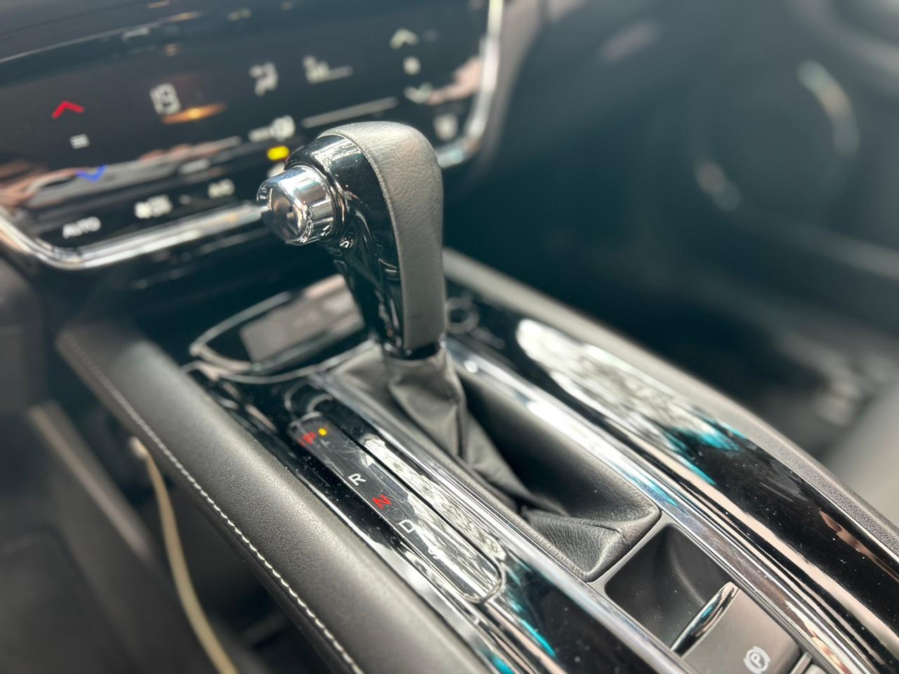 HR-V