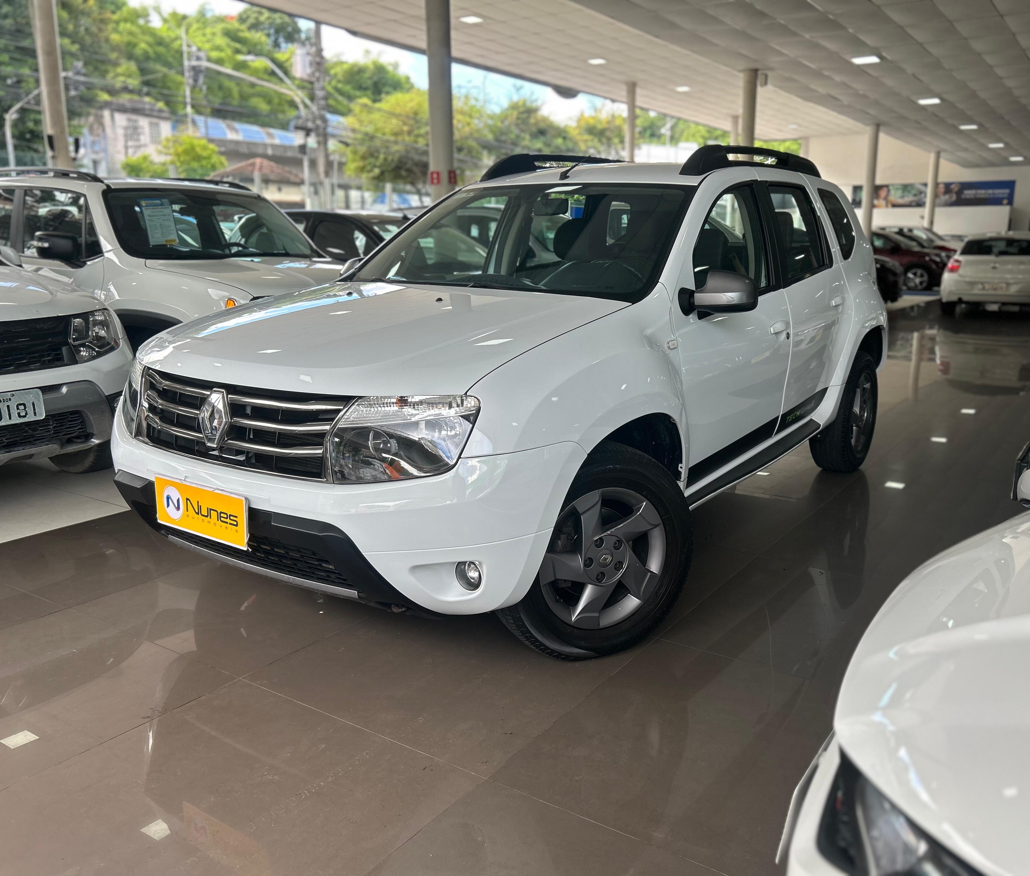 RENAULT DUSTER