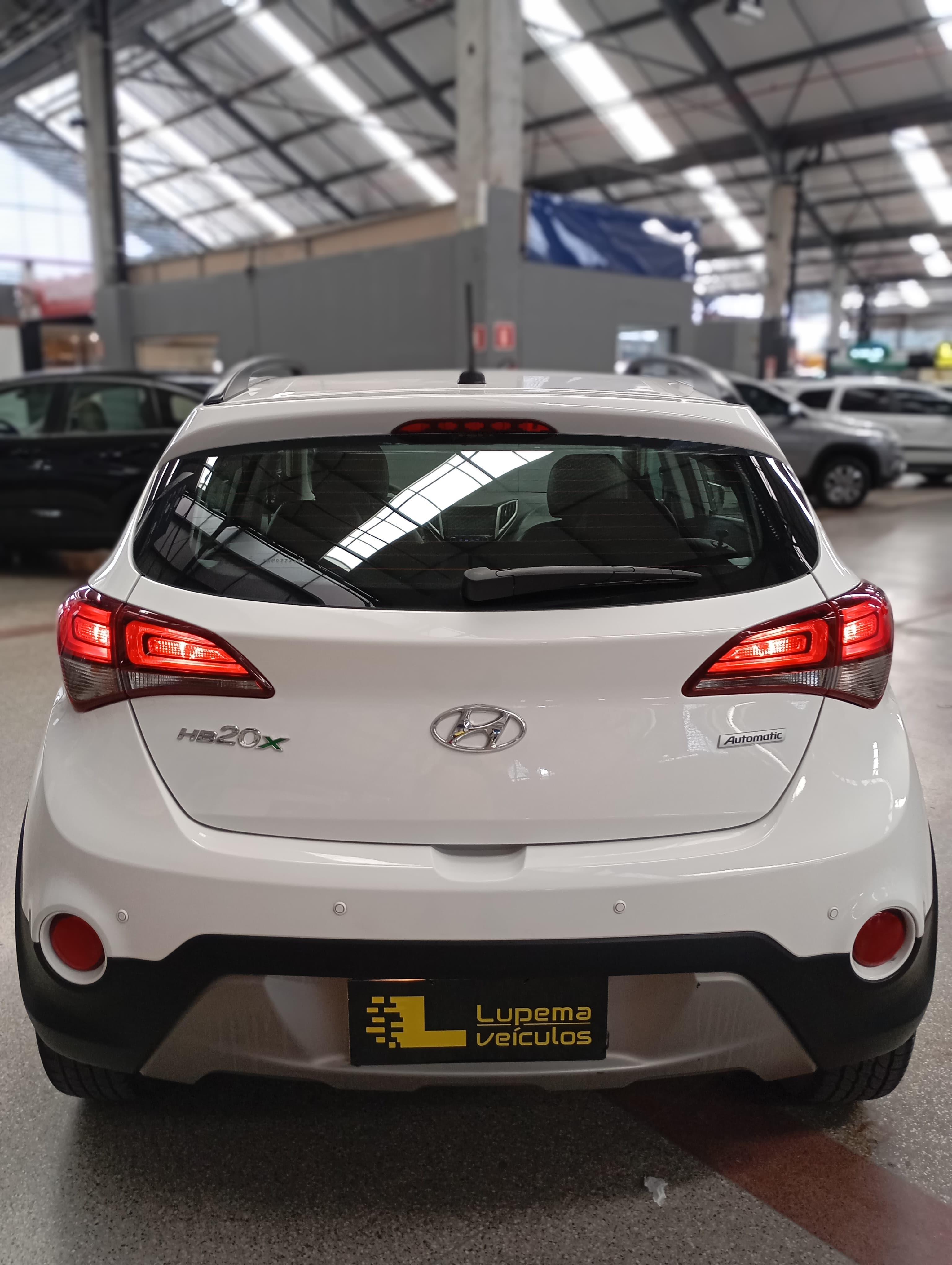 HYUNDAI HB20X