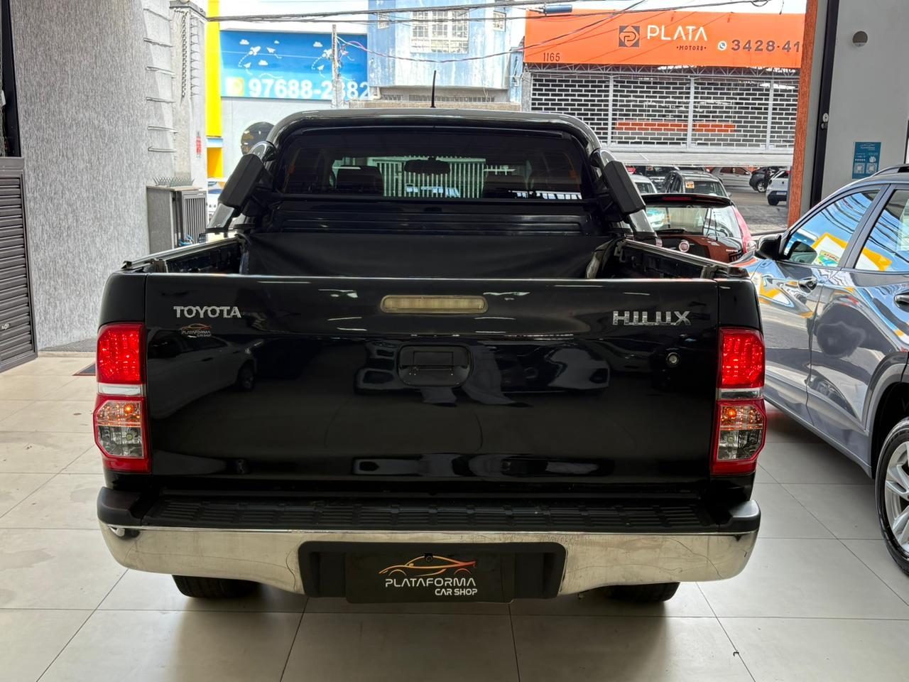 HILUX