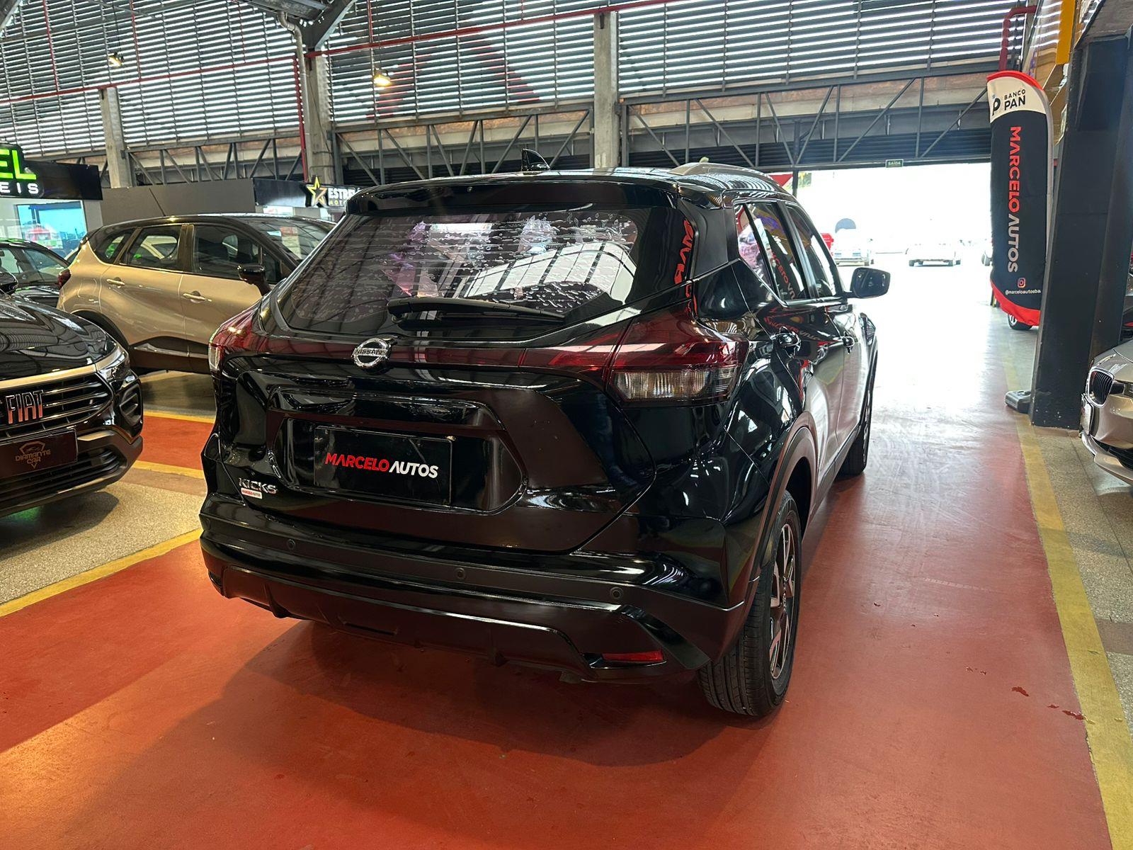 NISSAN KICKS