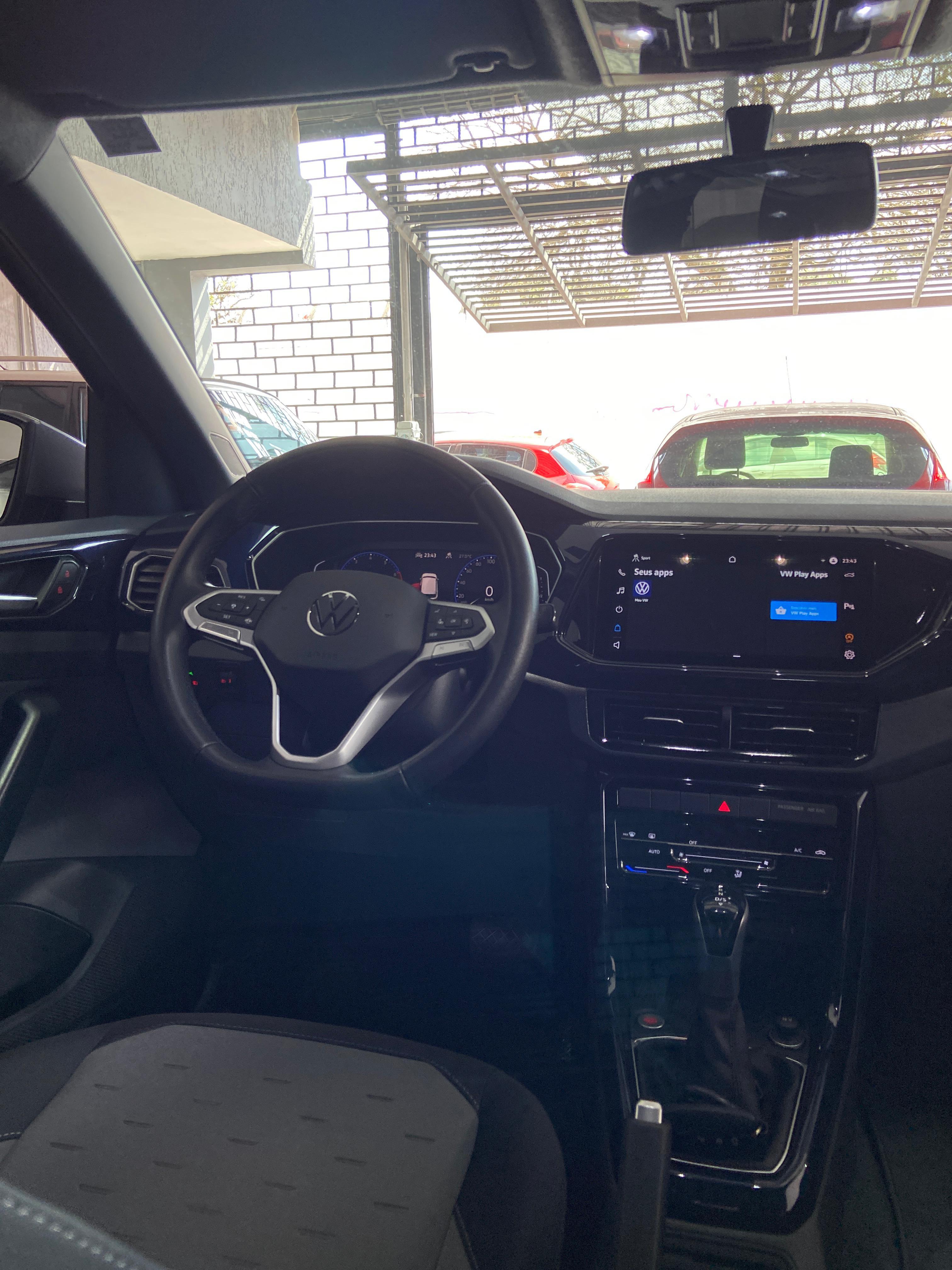 T-CROSS