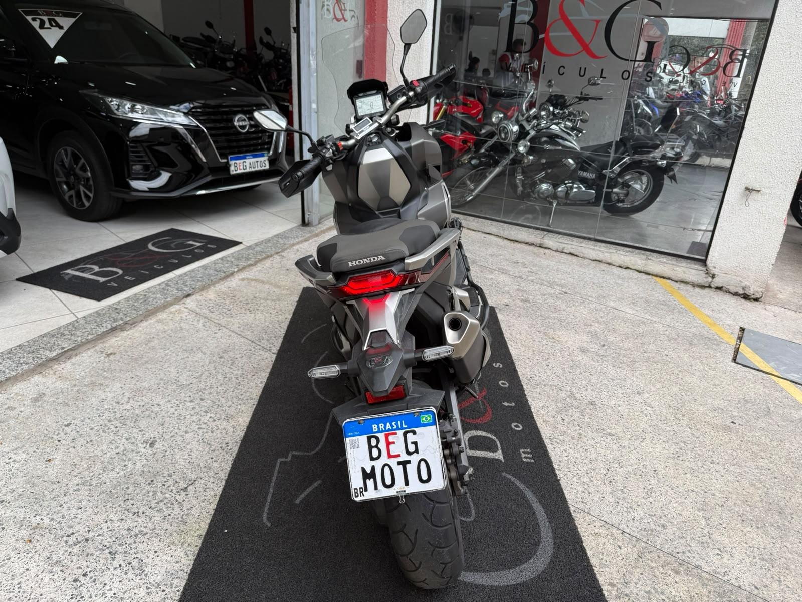 X-ADV