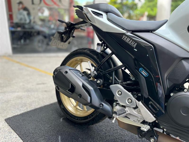 FZ25 FAZER CONNECTED ABS