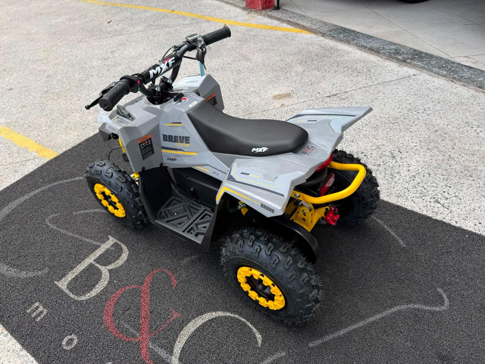 BRAVE 1000W