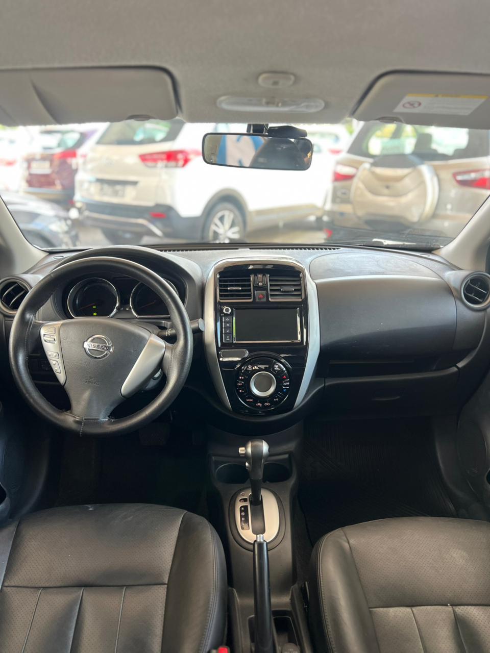 NISSAN VERSA