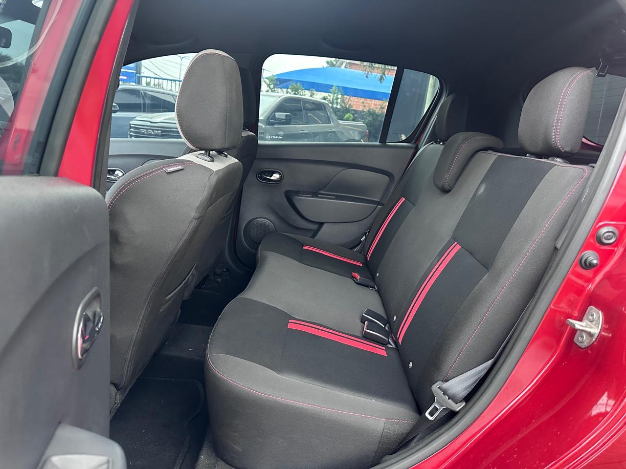 RENAULT SANDERO
