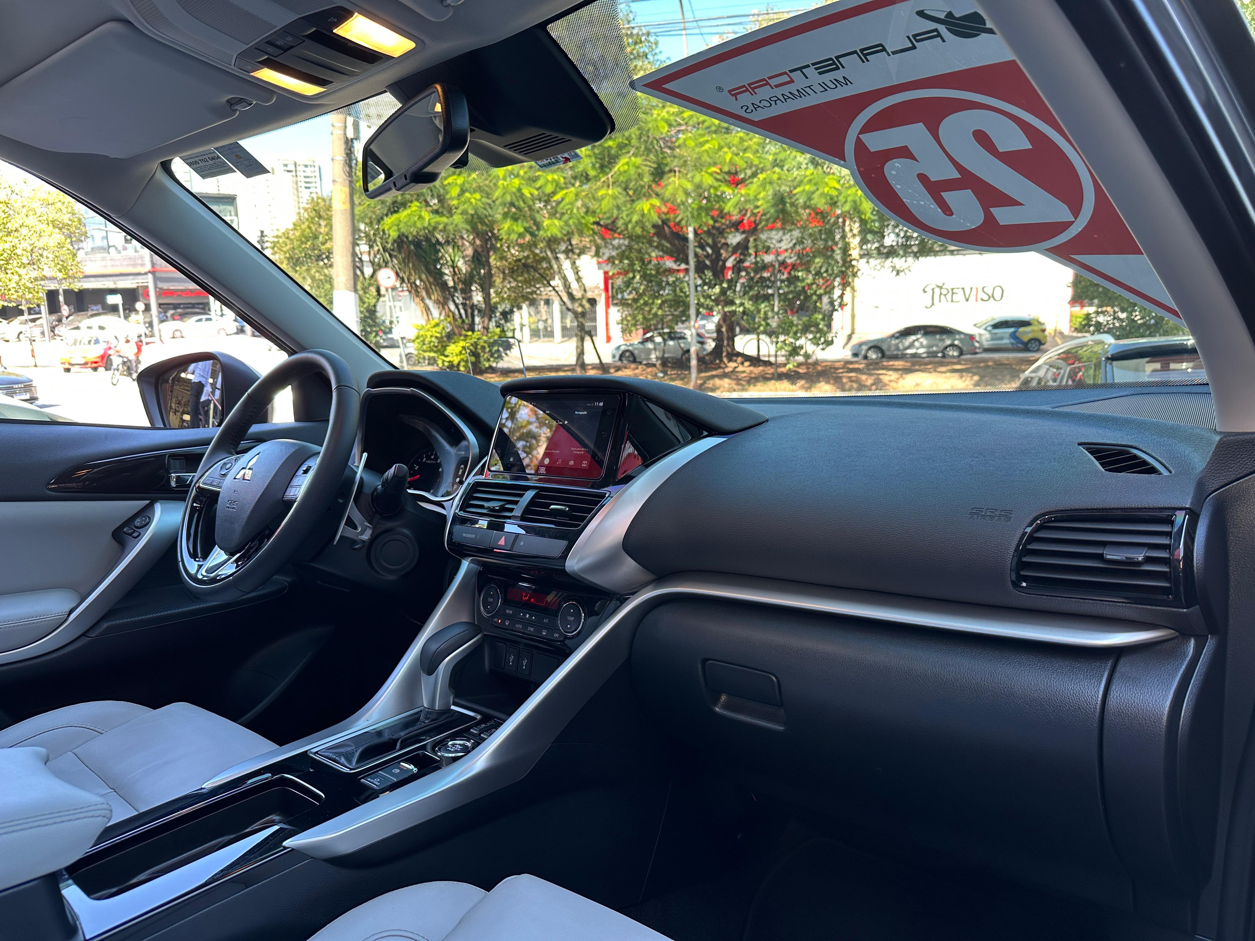 ECLIPSE CROSS