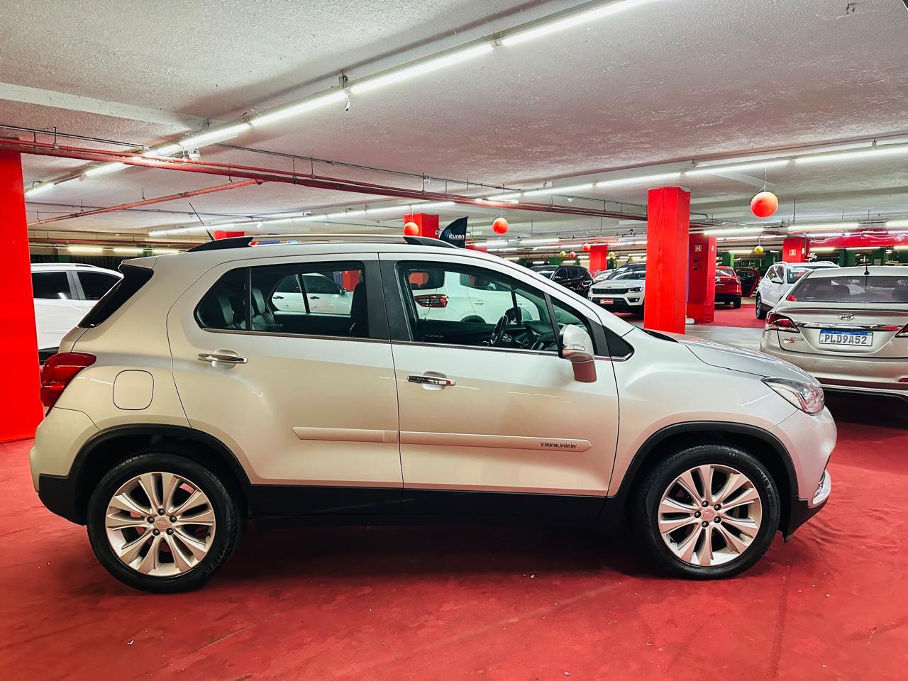 CHEVROLET TRACKER