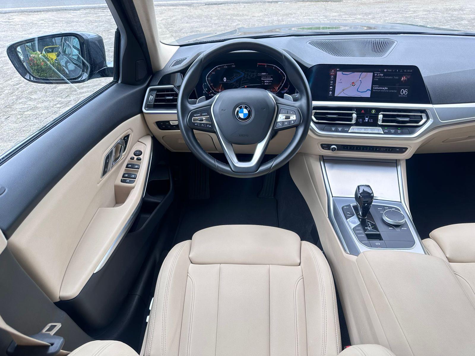 BMW 320i