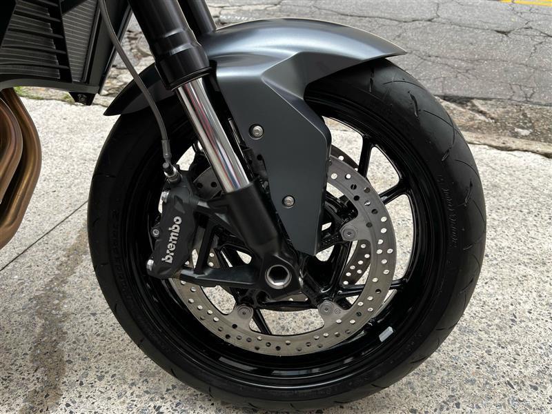 F 900 R SPORT