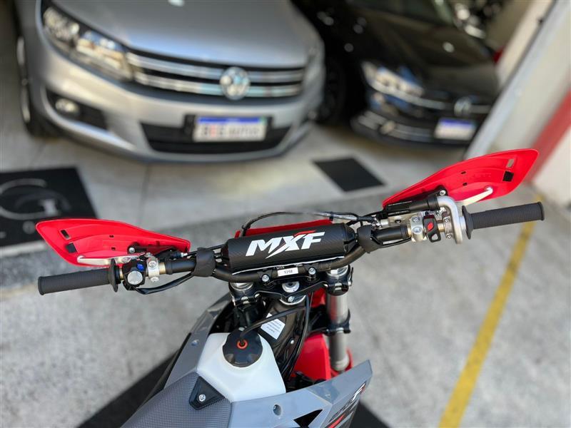 270 EFI COM PARTIDA ELETRICA 4T 